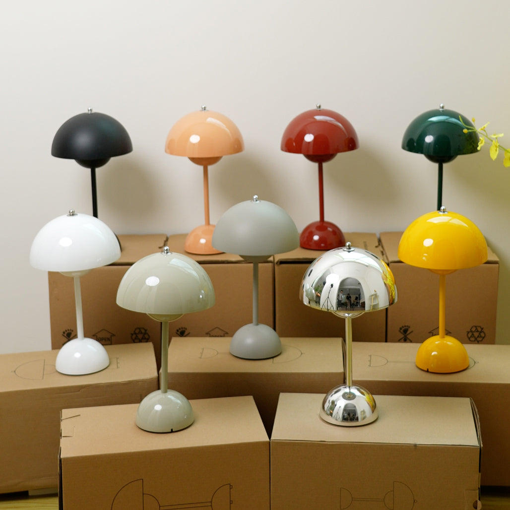 Elenva Outdoor Table Lamp