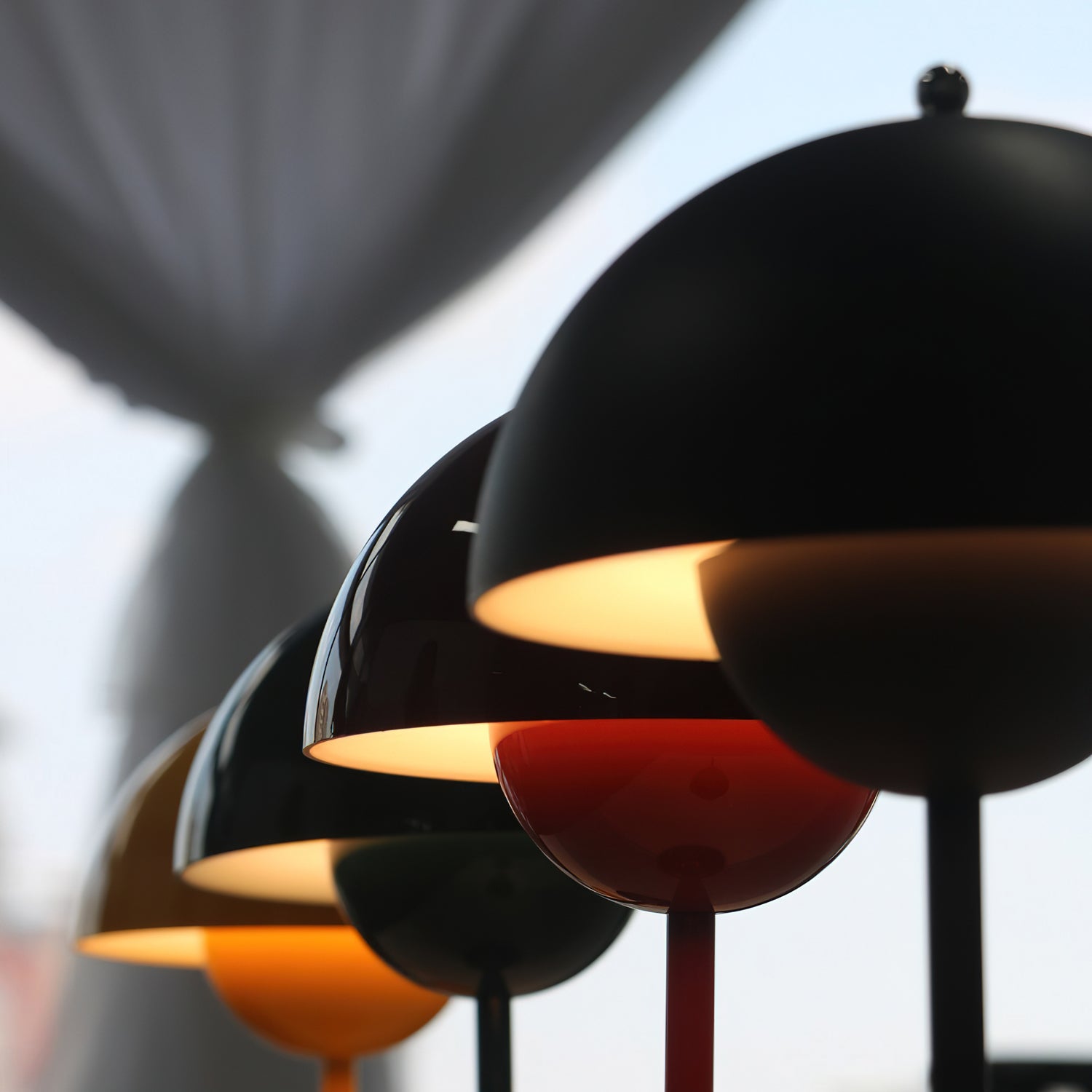 Elenva Outdoor Table Lamp
