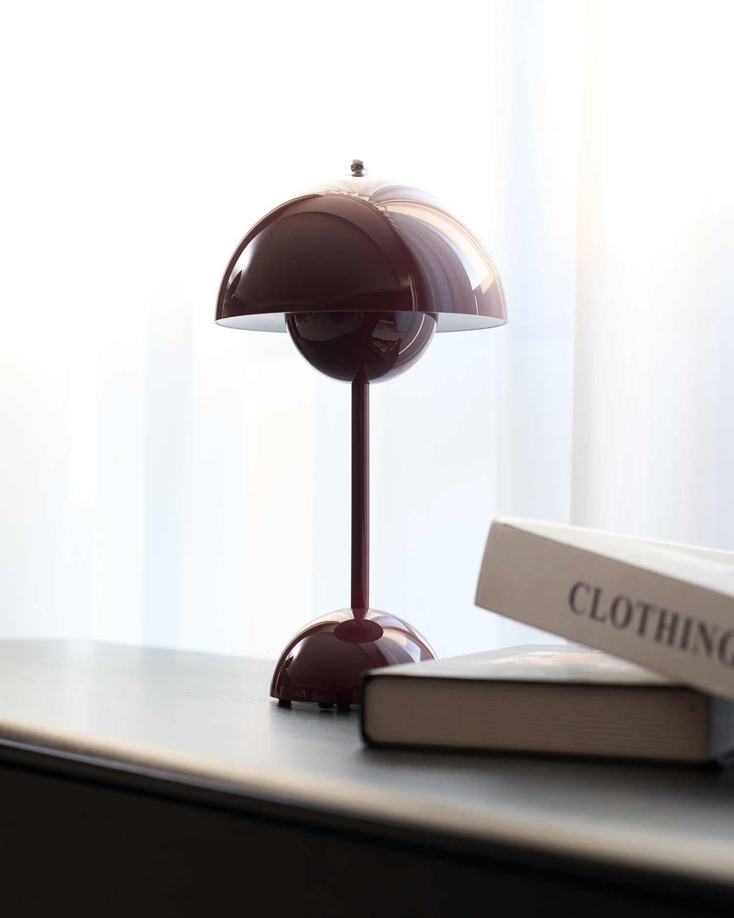 Elenva Outdoor Table Lamp