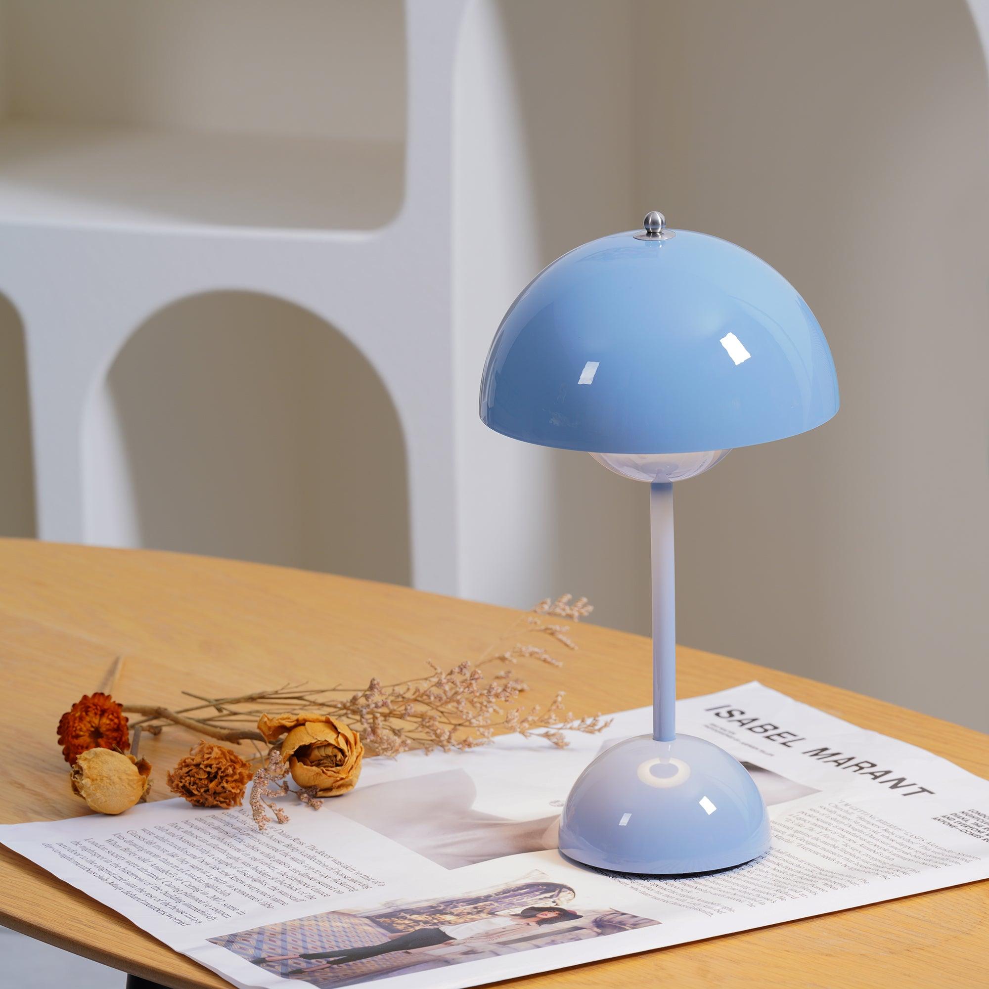 Elenva Outdoor Table Lamp