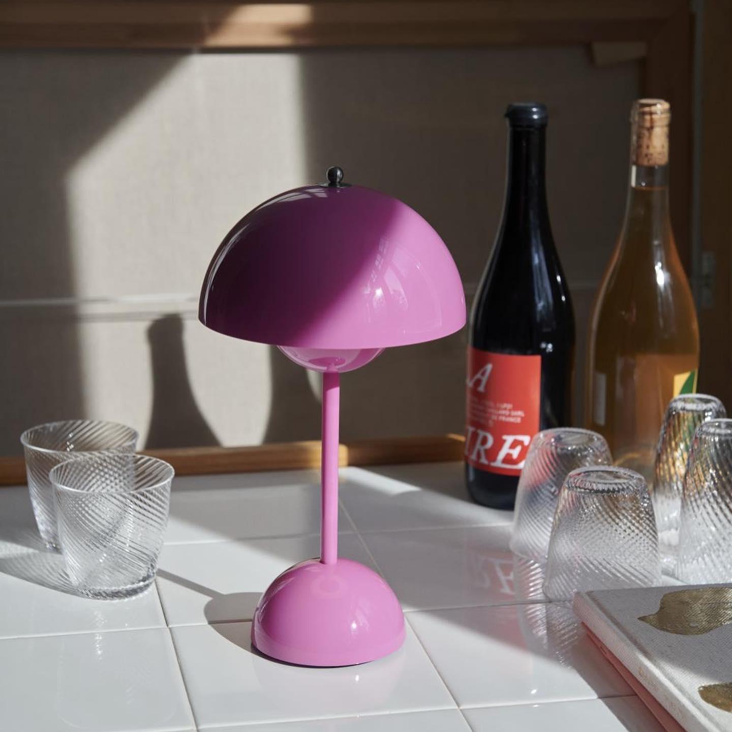 Elenva Outdoor Table Lamp