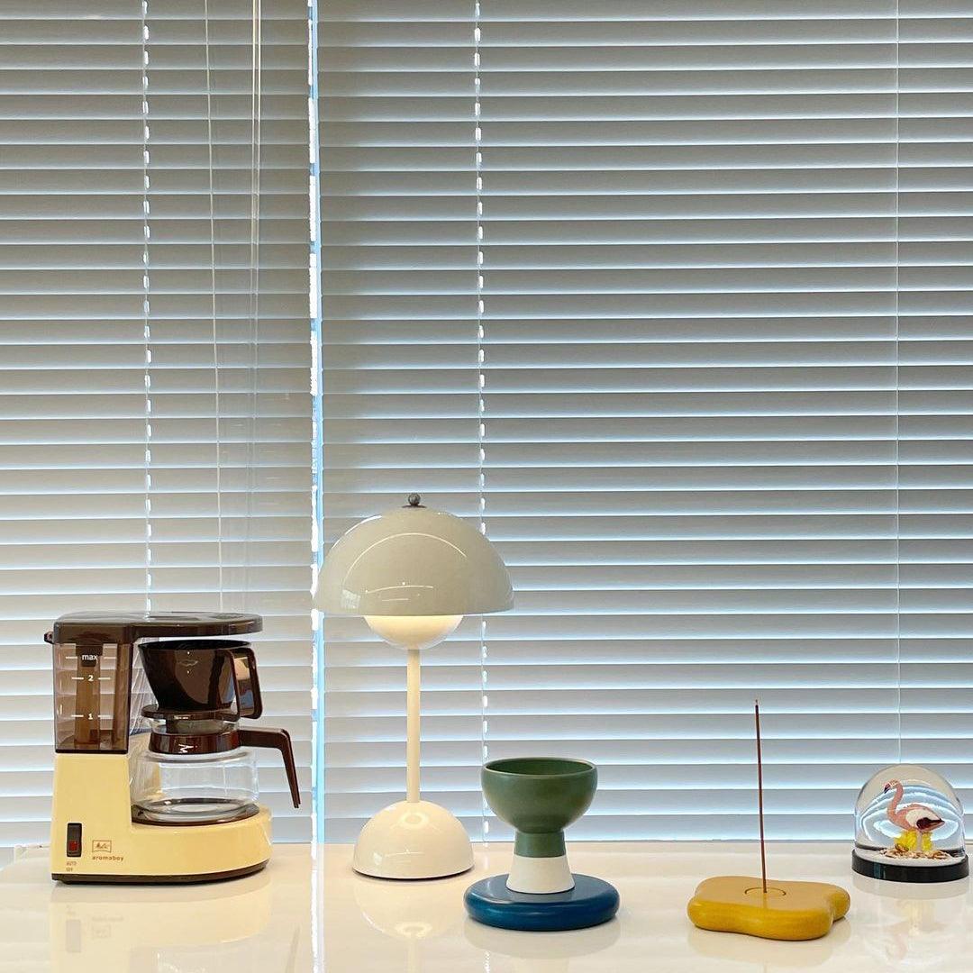 Elenva Outdoor Table Lamp