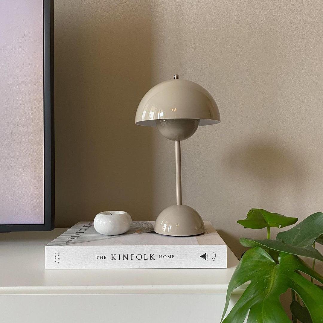 Elenva Outdoor Table Lamp
