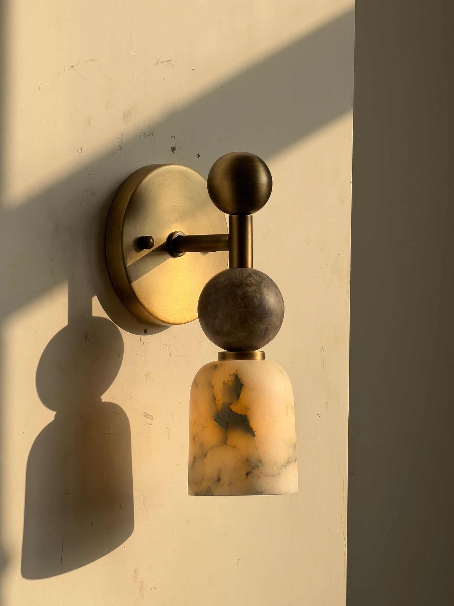 Belval Wall Light