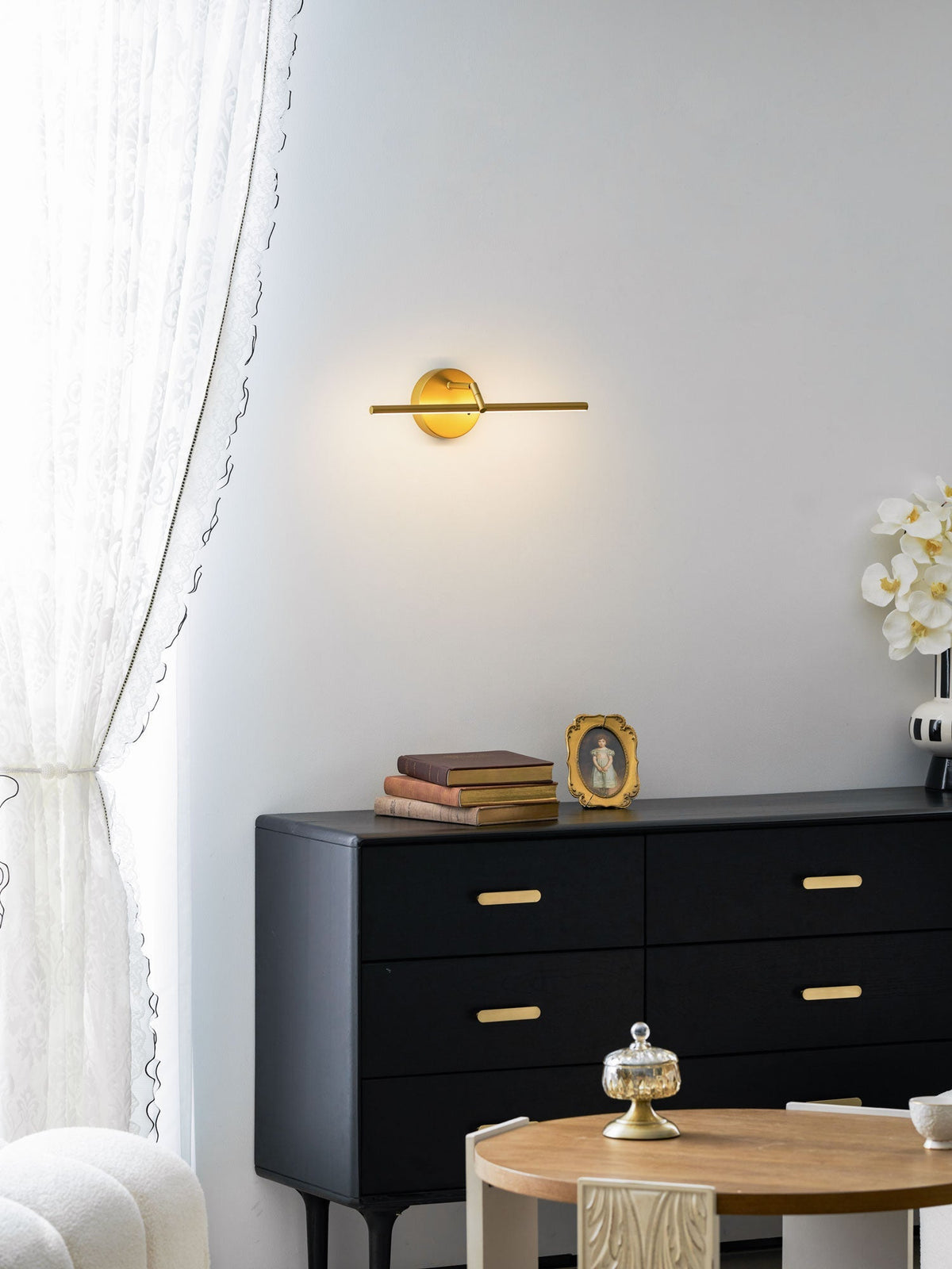 Galleria Slim Rechargeable Wall Light – detail 15