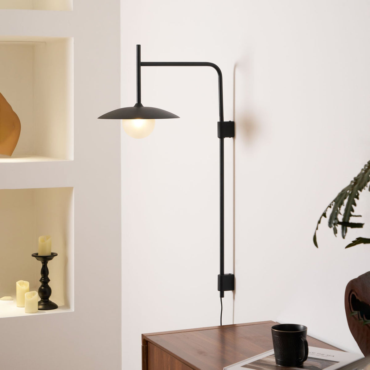 Gea Swing Arm Plug-in Wall Lamp – detail 2