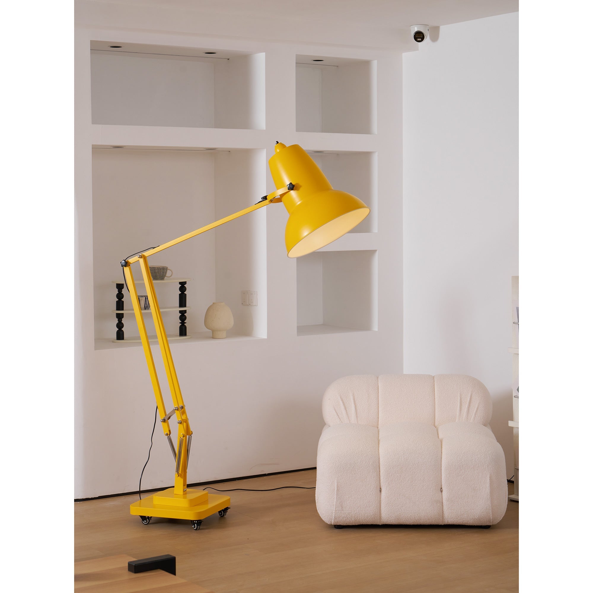 Jorlanel Articulated Floor Lamp