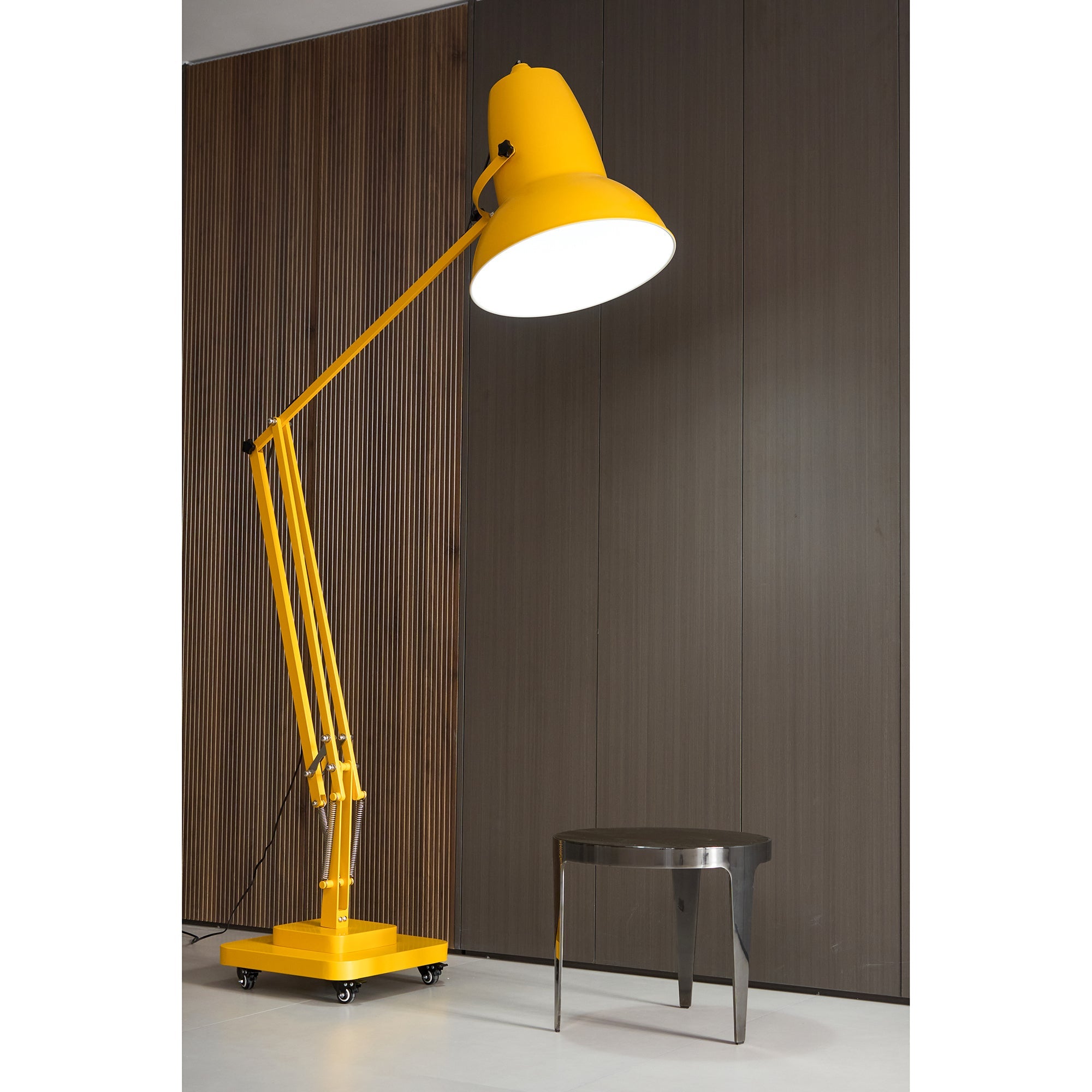 Jorlanel Articulated Floor Lamp