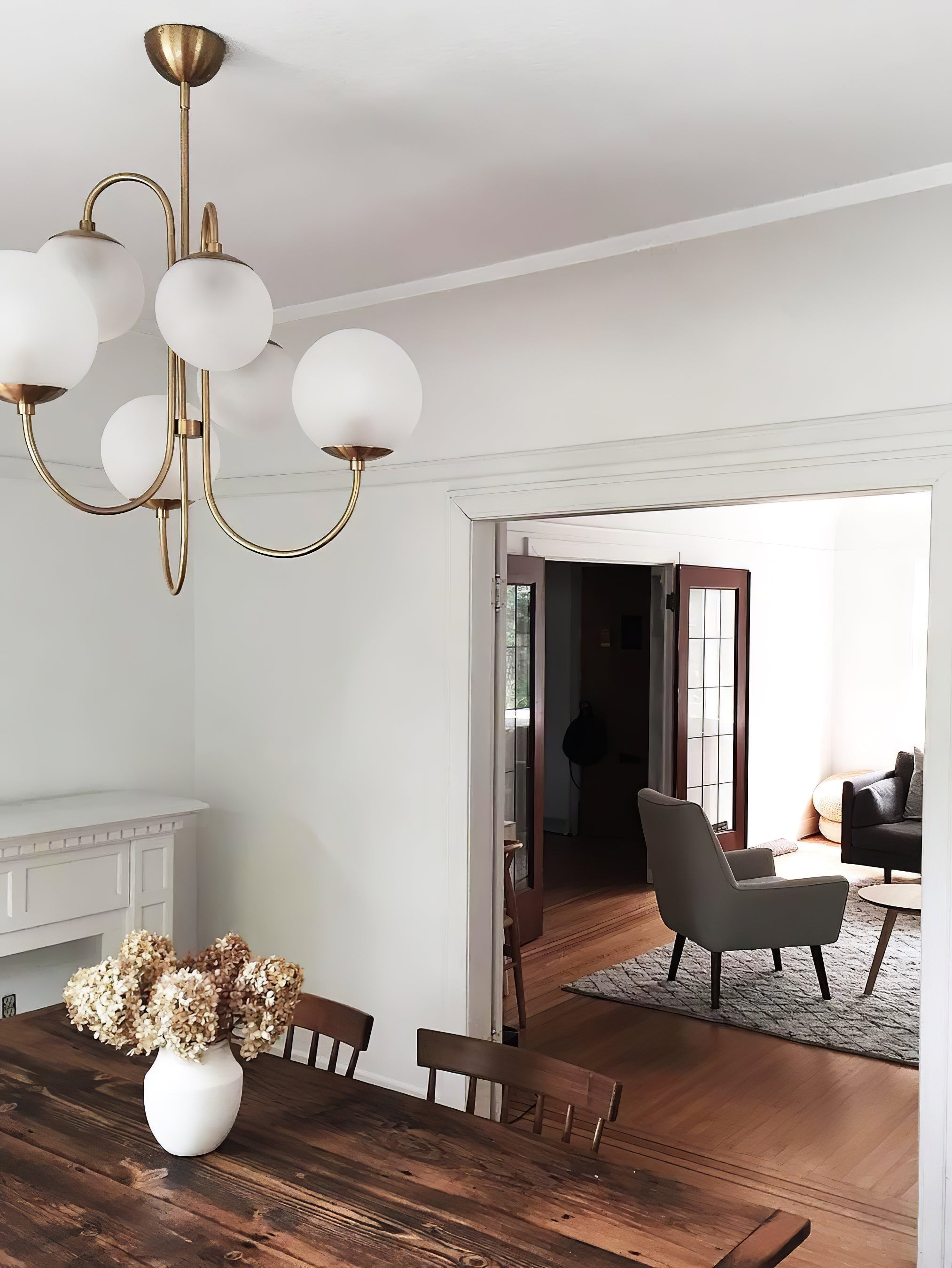 Jornoen Globe Chandelier