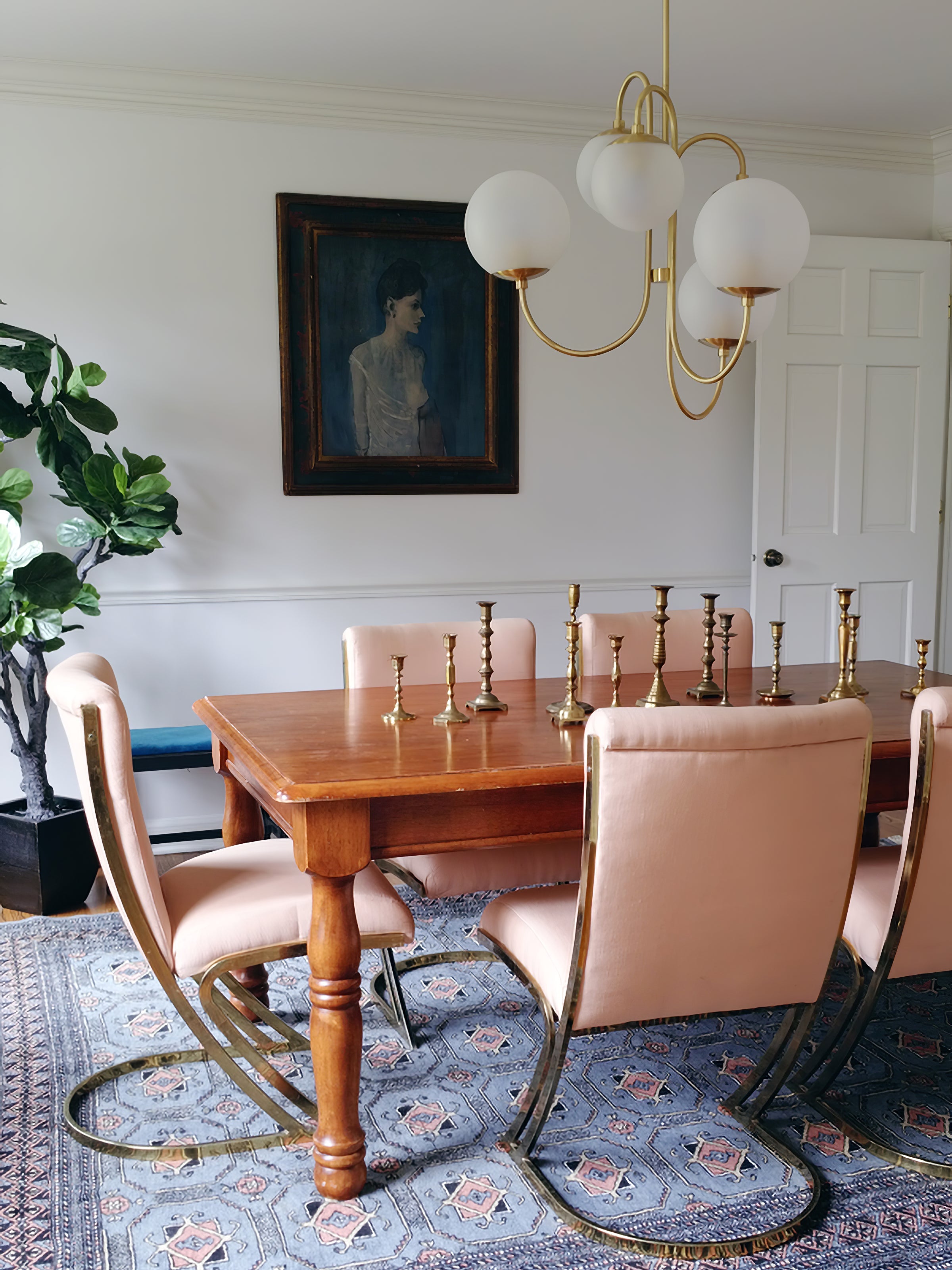 Jornoen Globe Chandelier