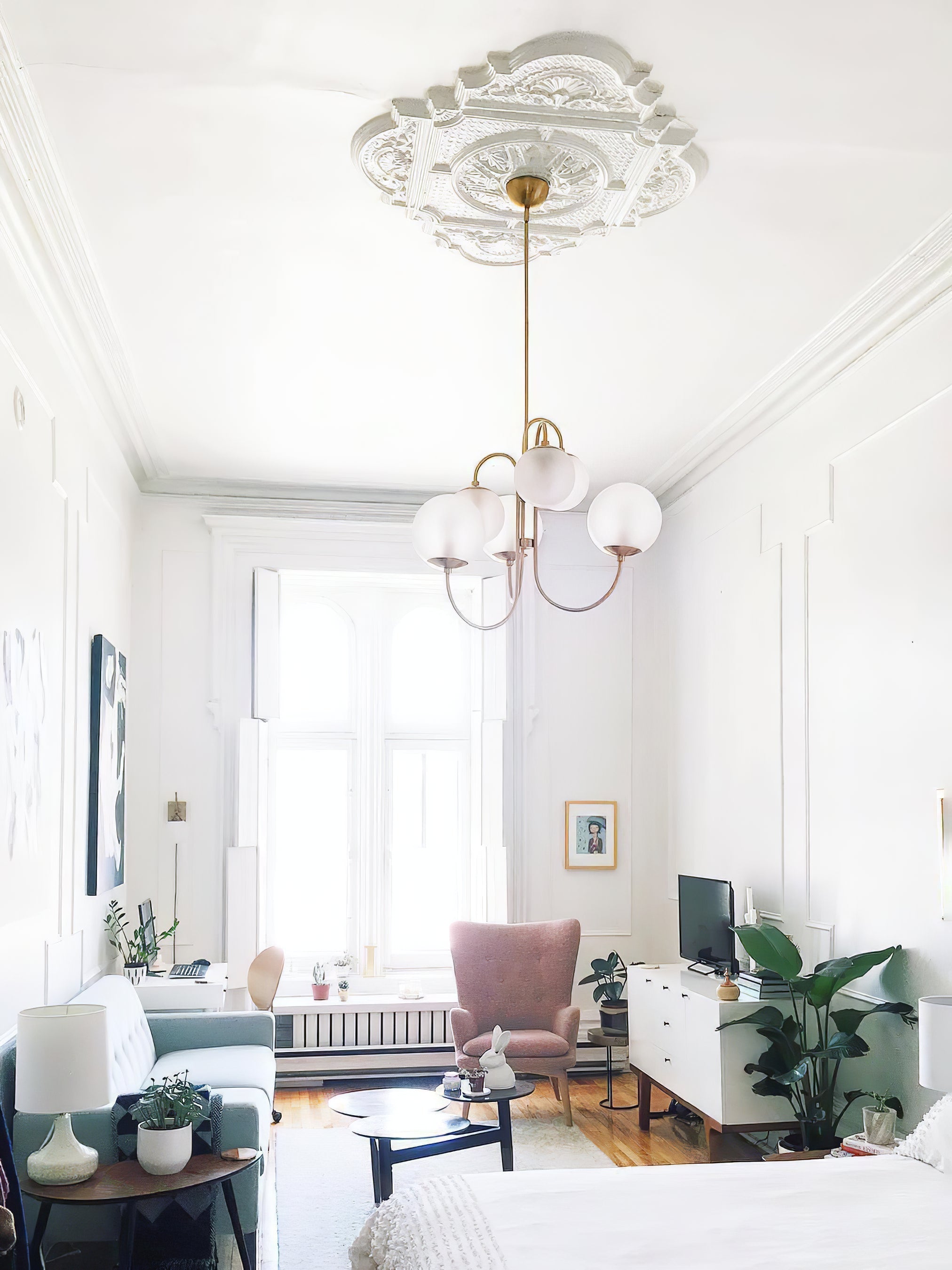 Jornoen Globe Chandelier