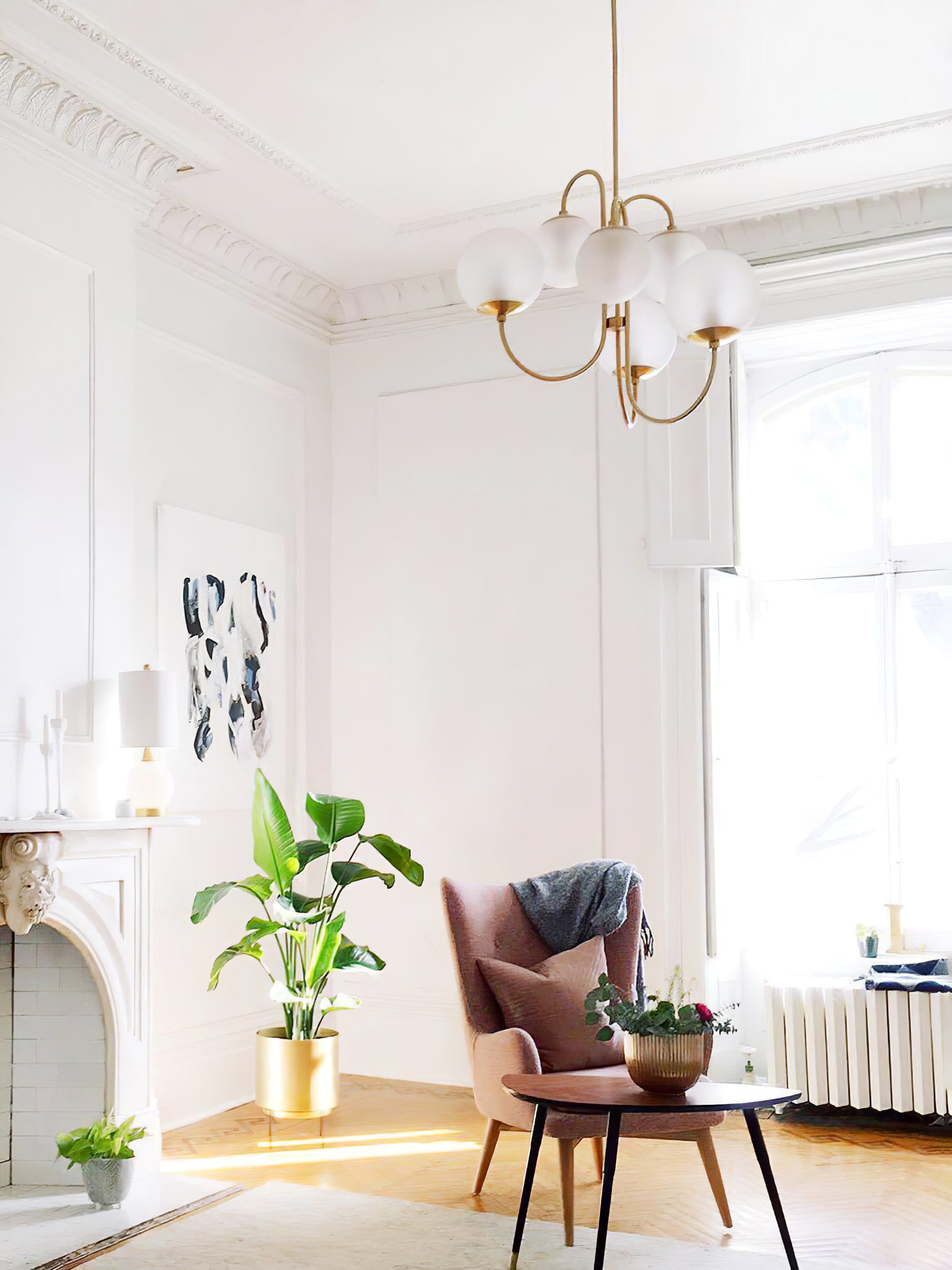 Jornoen Globe Chandelier