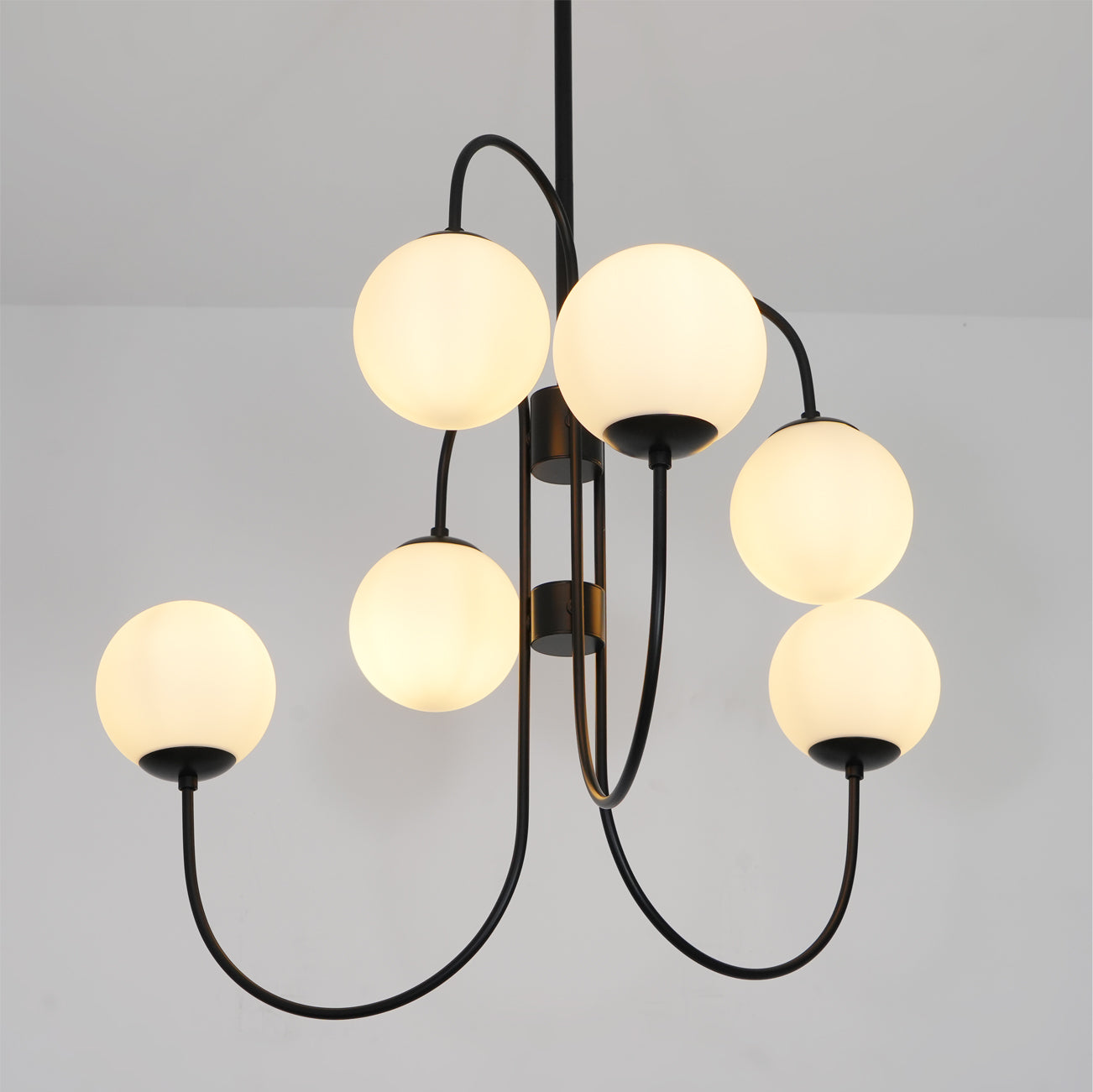 Jornoen Globe Chandelier