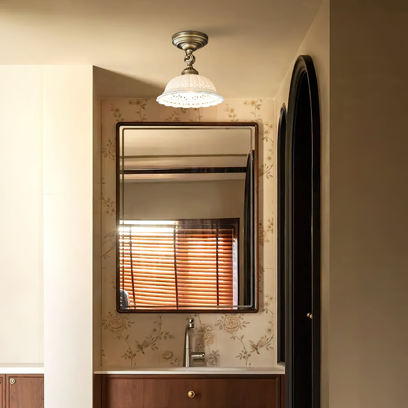 Roenal Ceiling Light