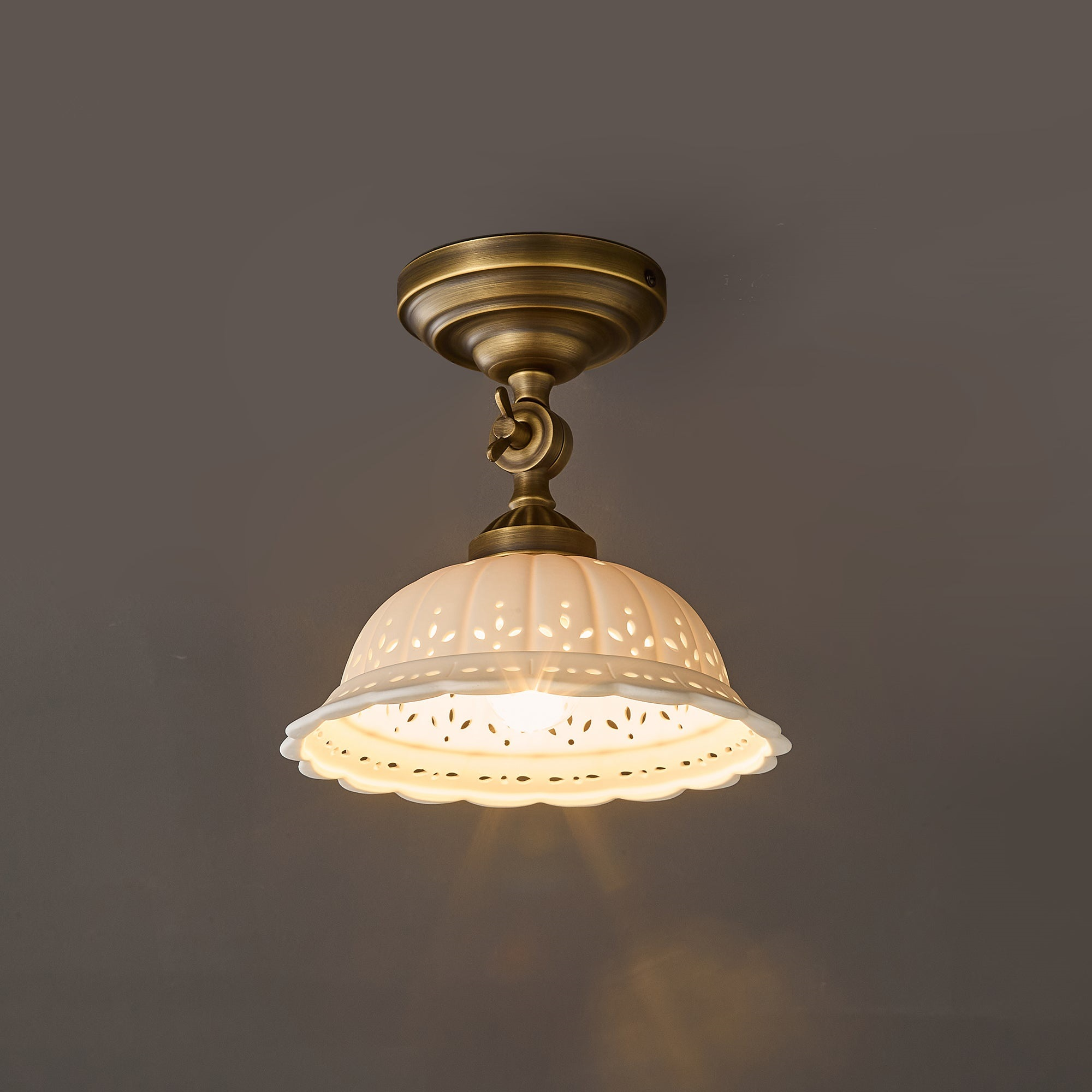 Roenal Ceiling Light