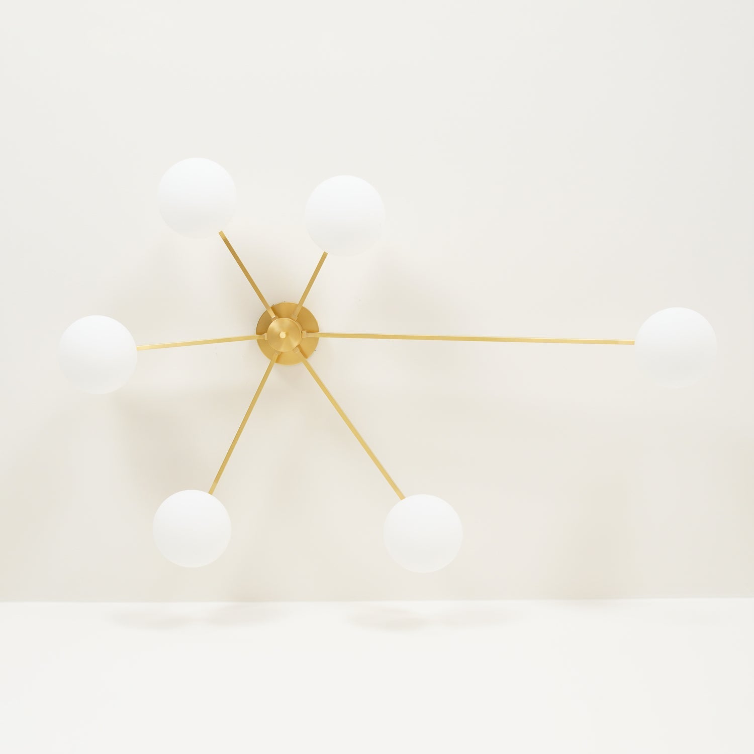 Nolmien Modern Ceiling Light