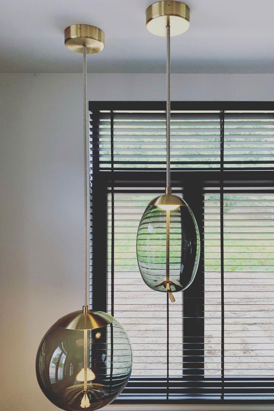 Arino Globe Pendant Light