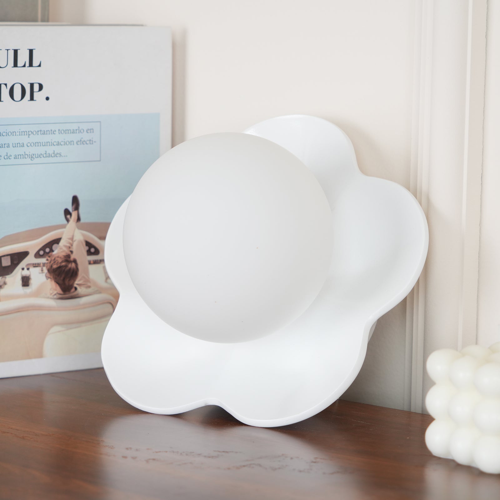Marmar Flower Wall Light
