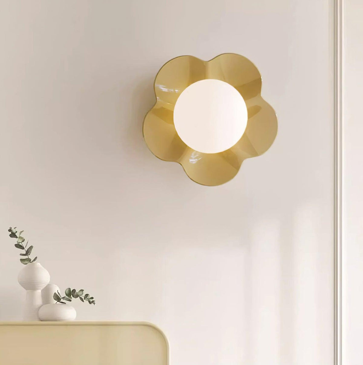 Marmar Flower Wall Light