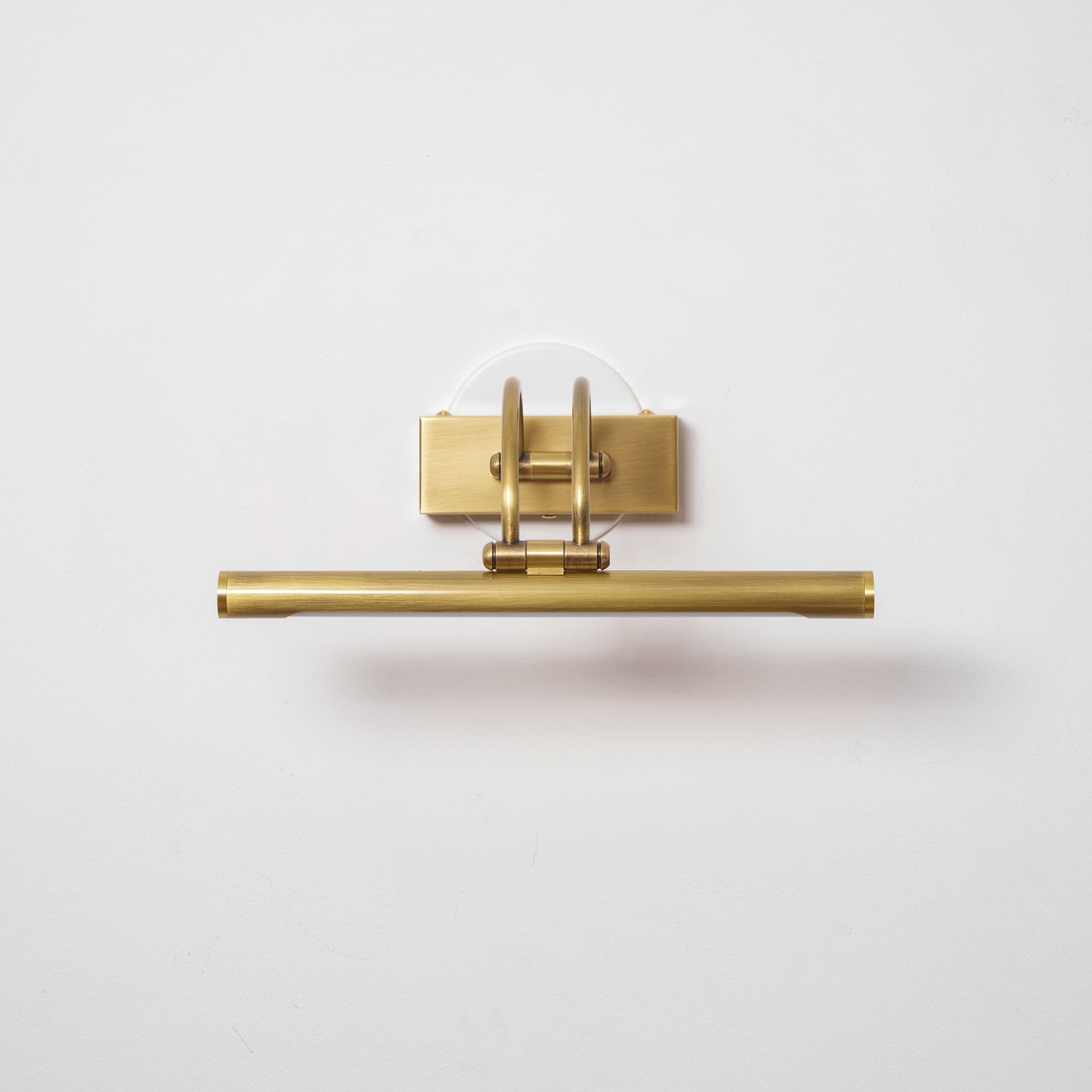 Lexanus Linear Wall Light