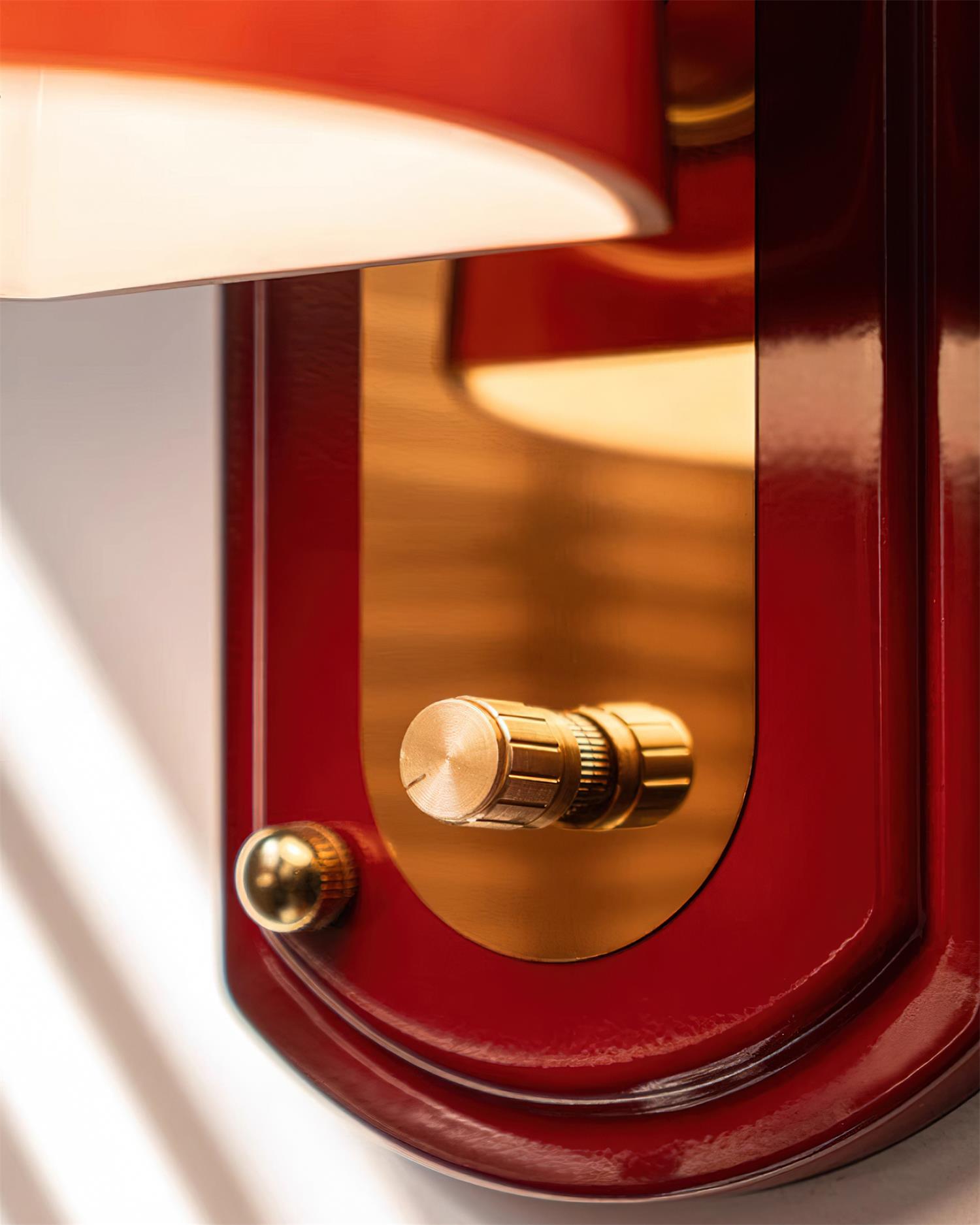 Calaro Wall Light