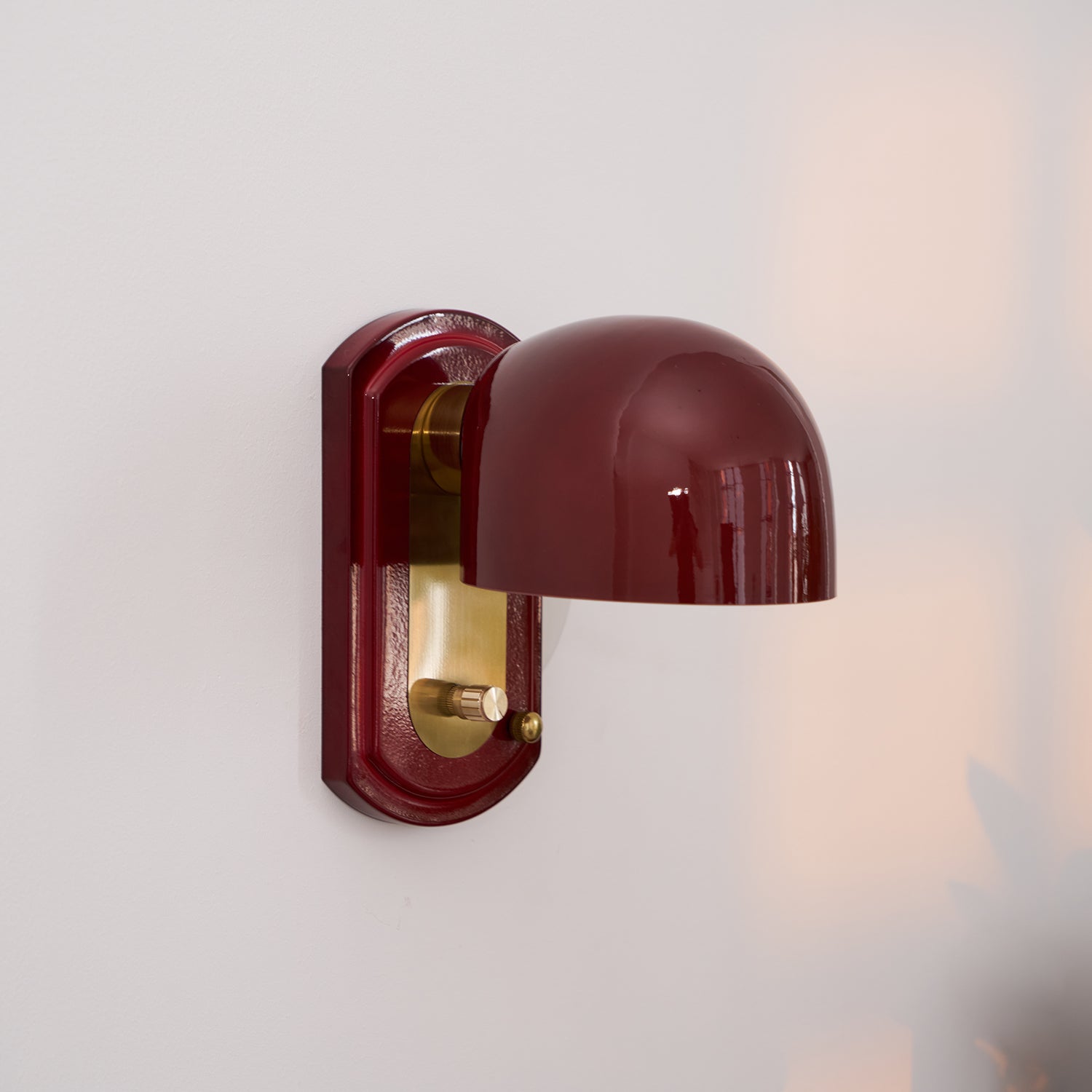 Calaro Wall Light