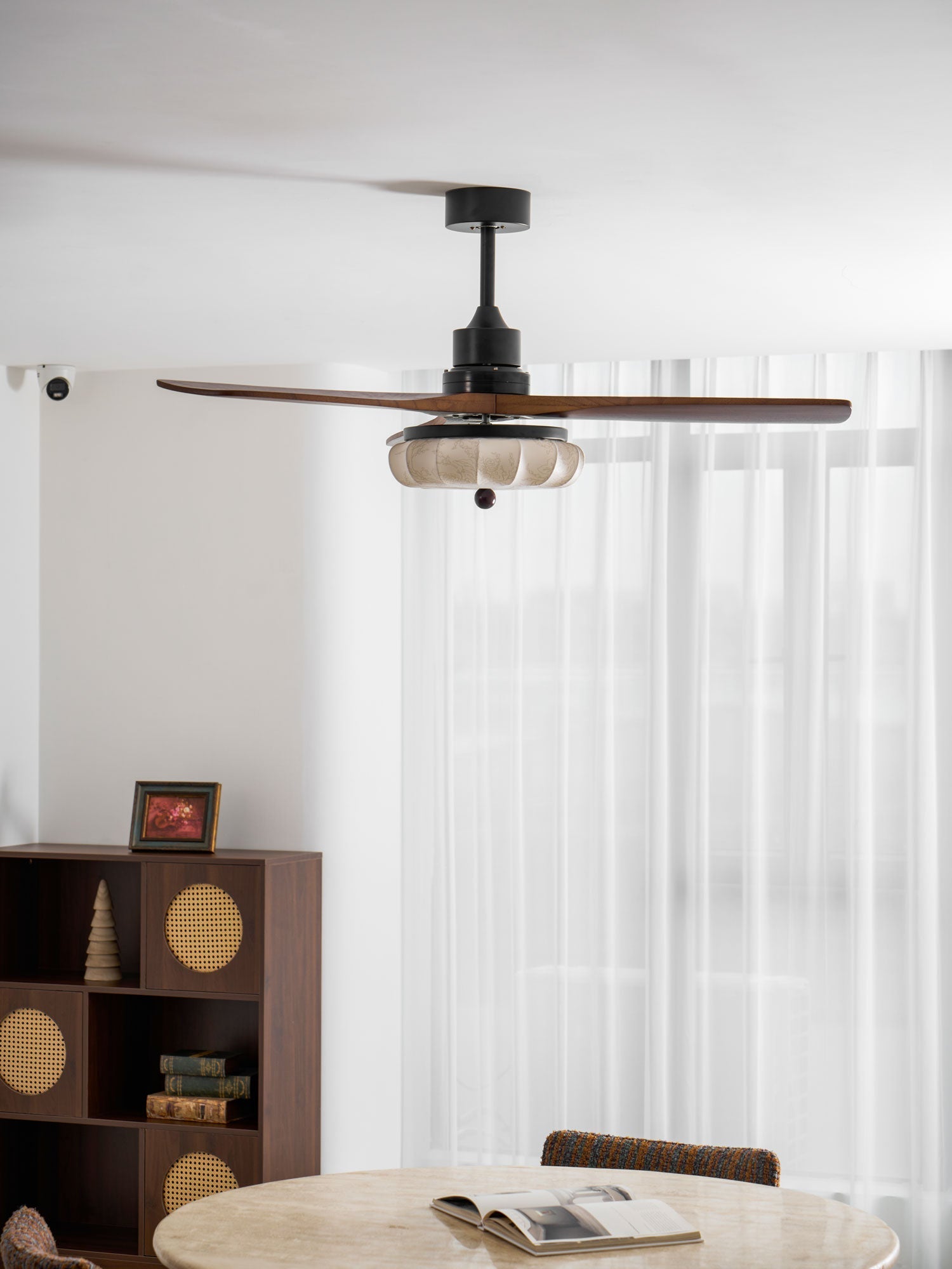 Leero Ceiling Fan Light