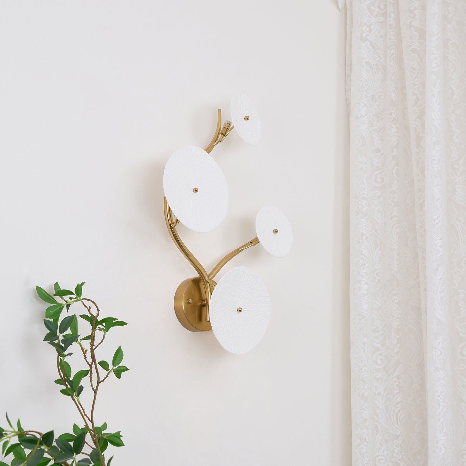 Joray Lotus Wall Light