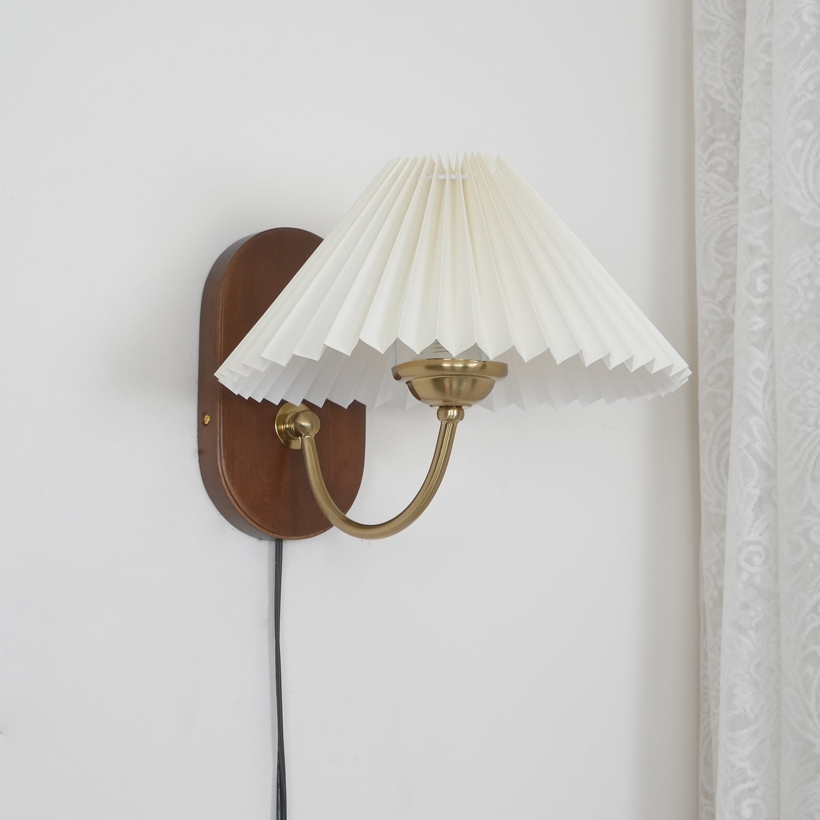 Quinialin Wall Light