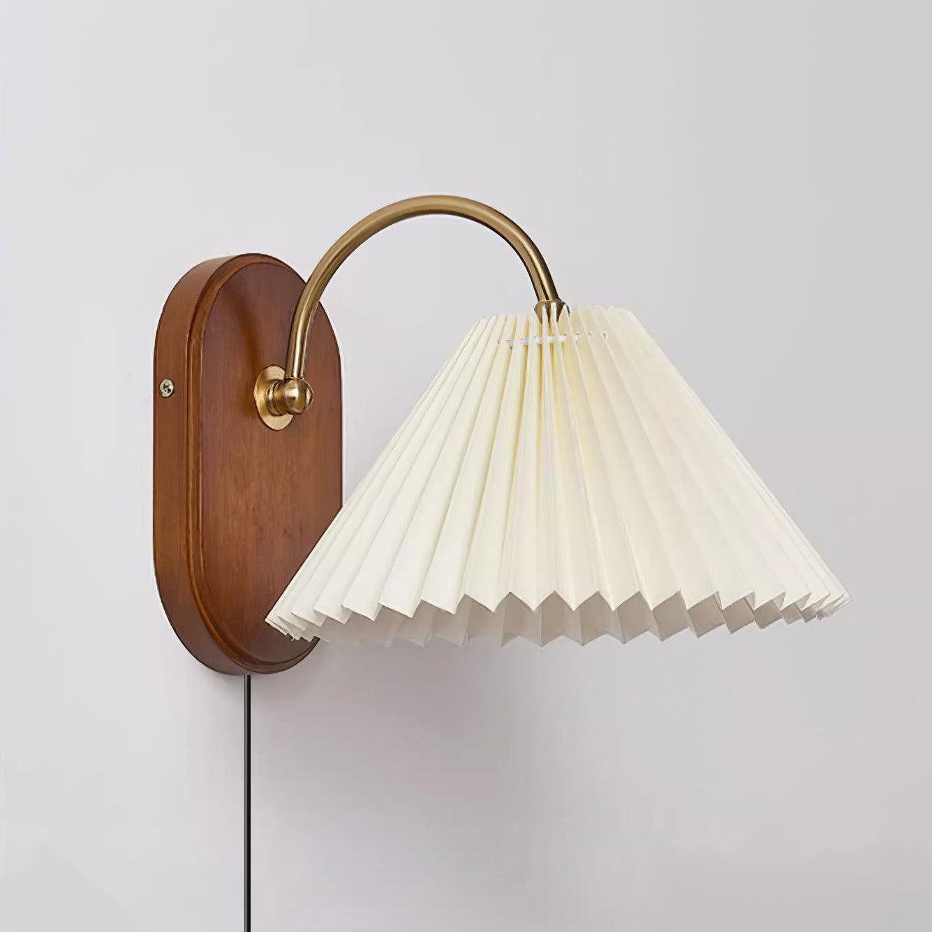 Quinialin Wall Light