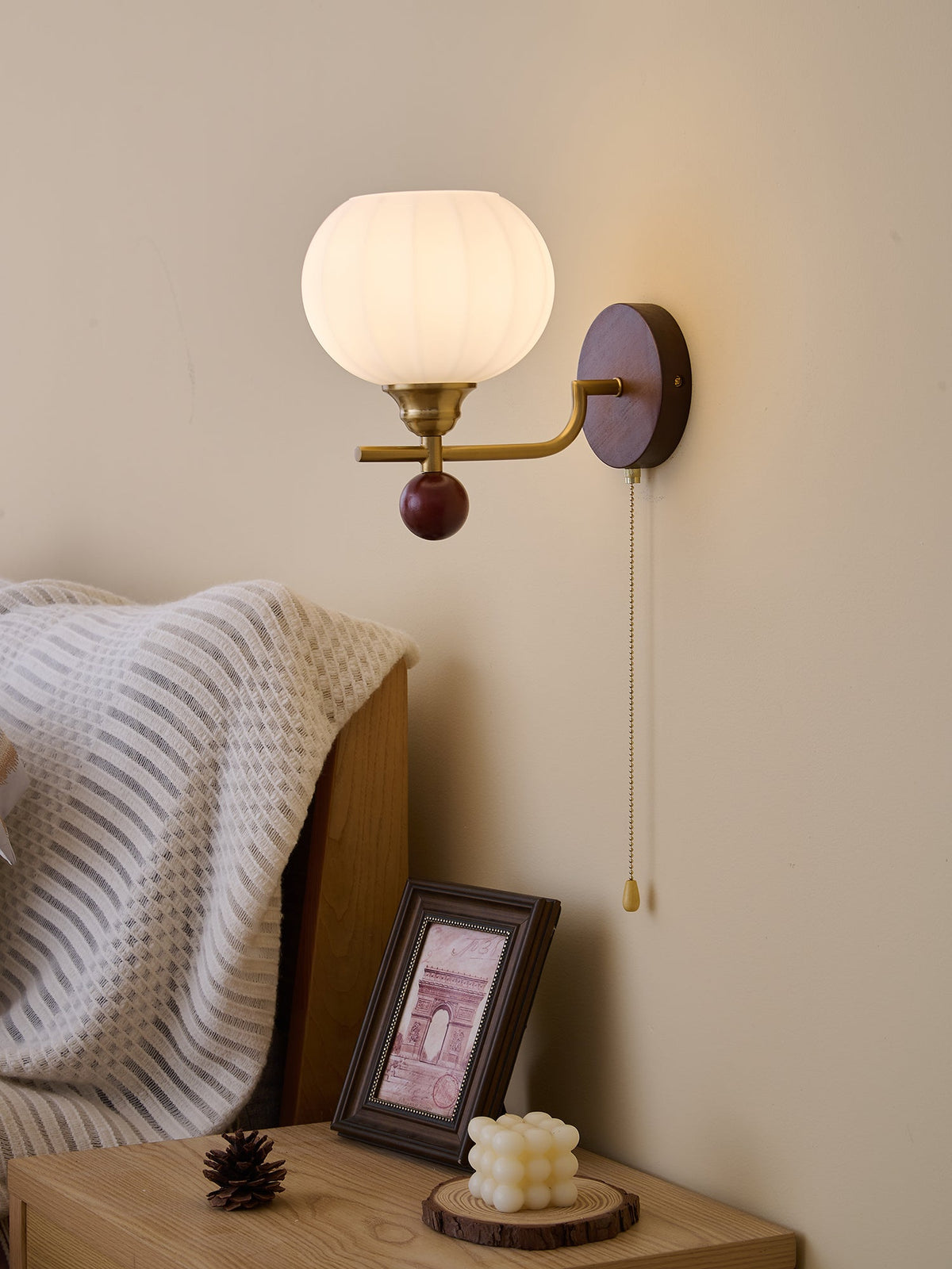 Lumea Crest Wall Lamp – detail 10