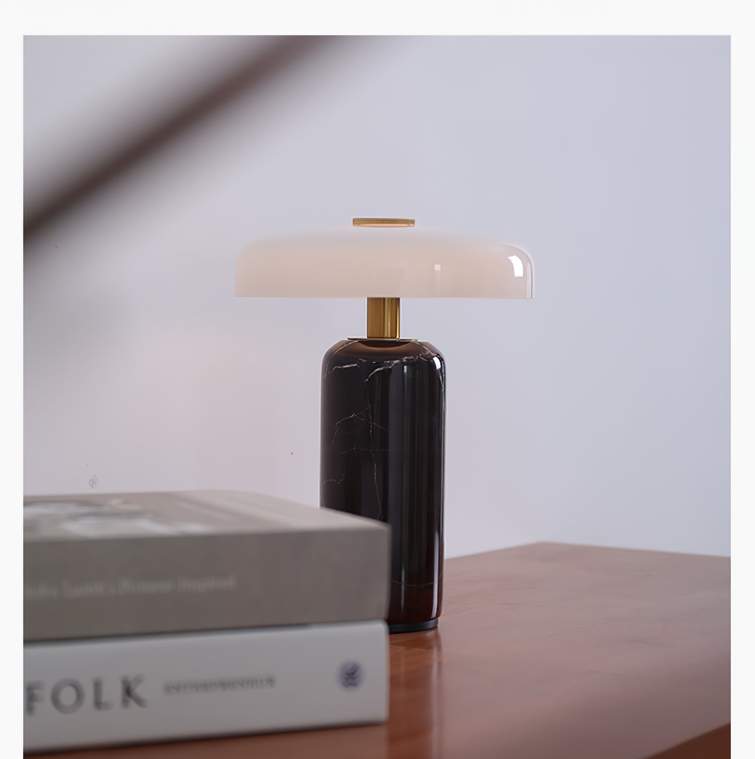 Sagean Marble Table Lamp