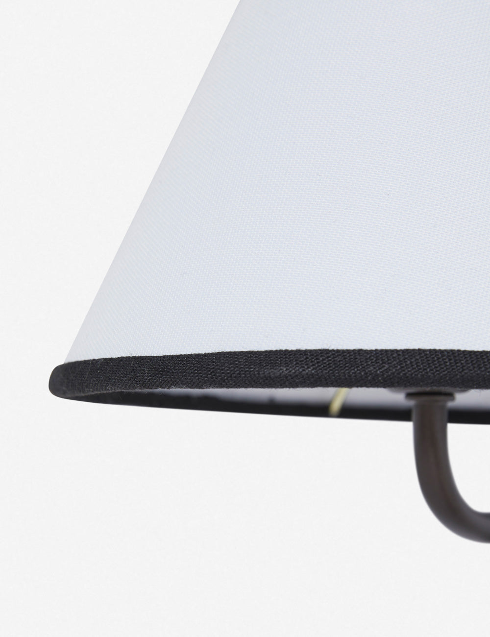 Zelioton Wall Light