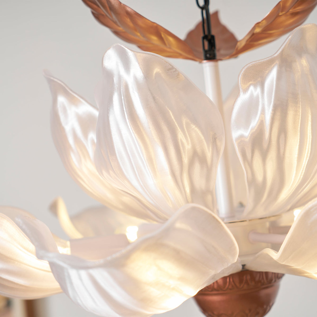 Magnolia Bloom Chandelier – detail 30