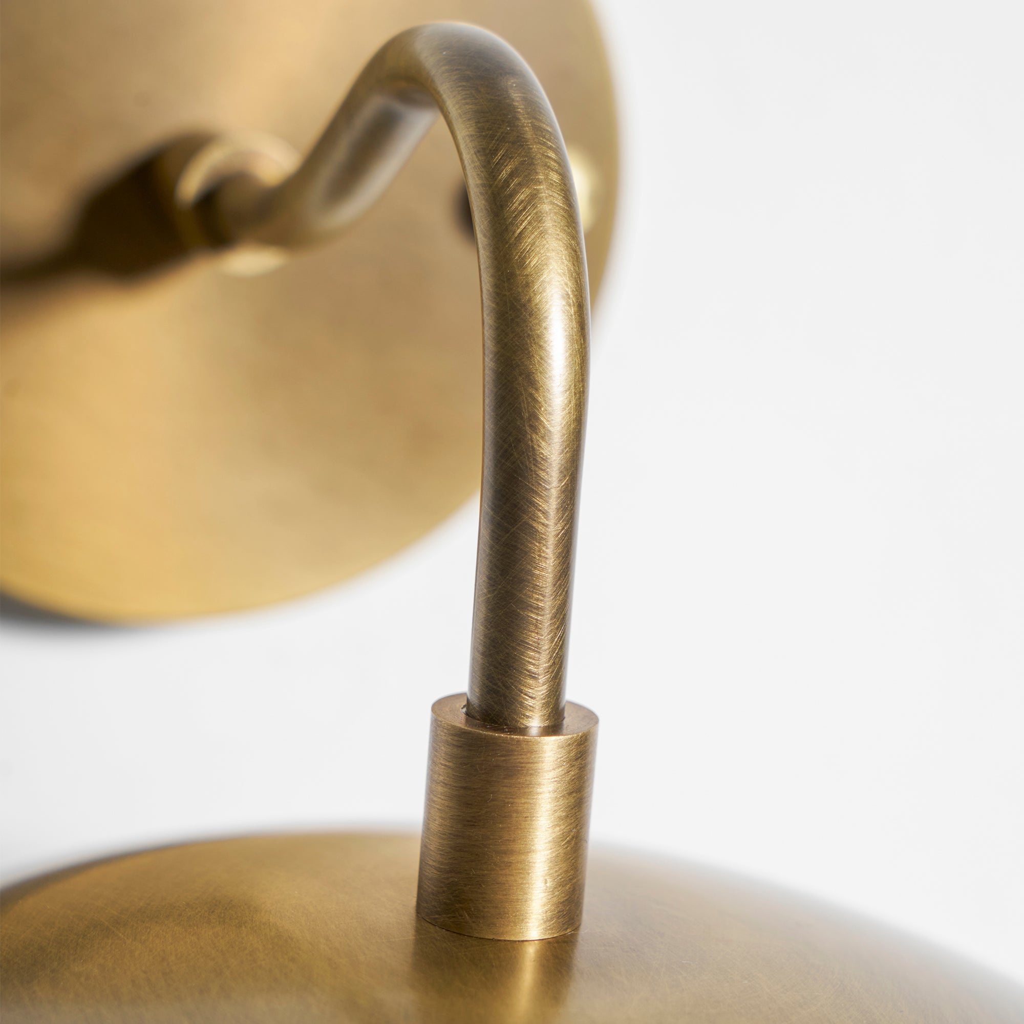 Roley Wall Light