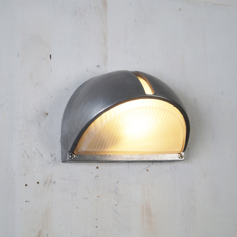 Riova Outdoor Wall Light