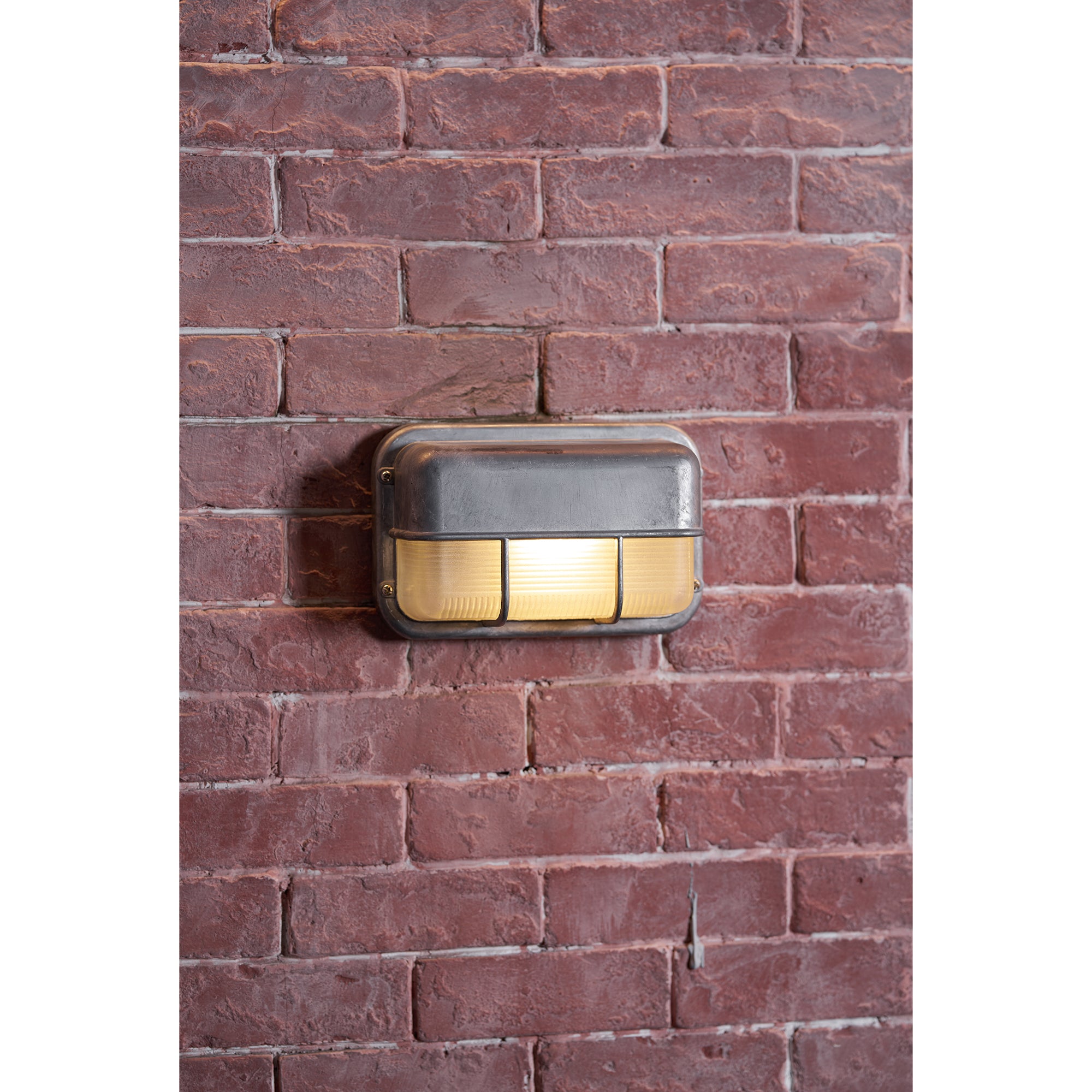 Riova Outdoor Wall Light