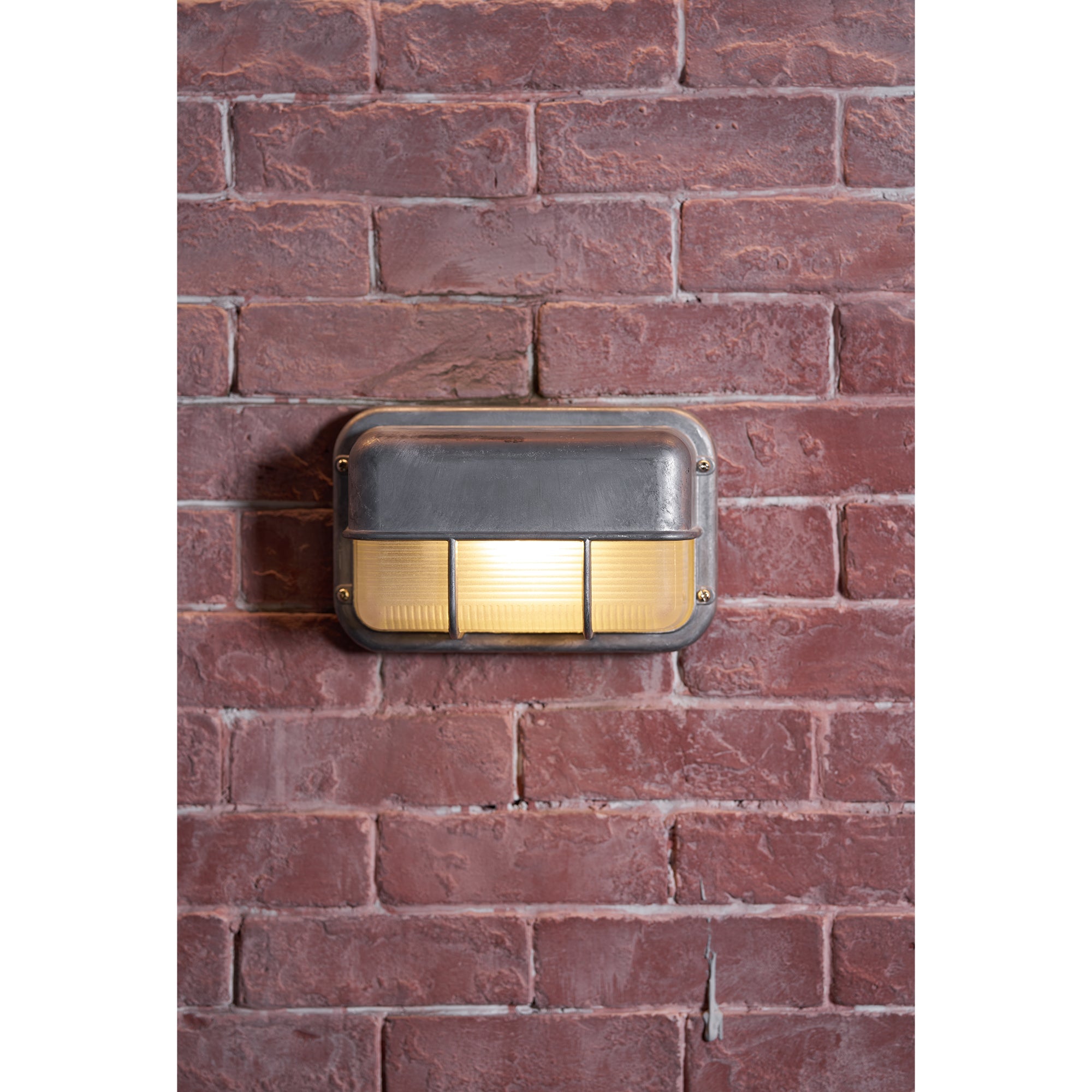 Riova Outdoor Wall Light