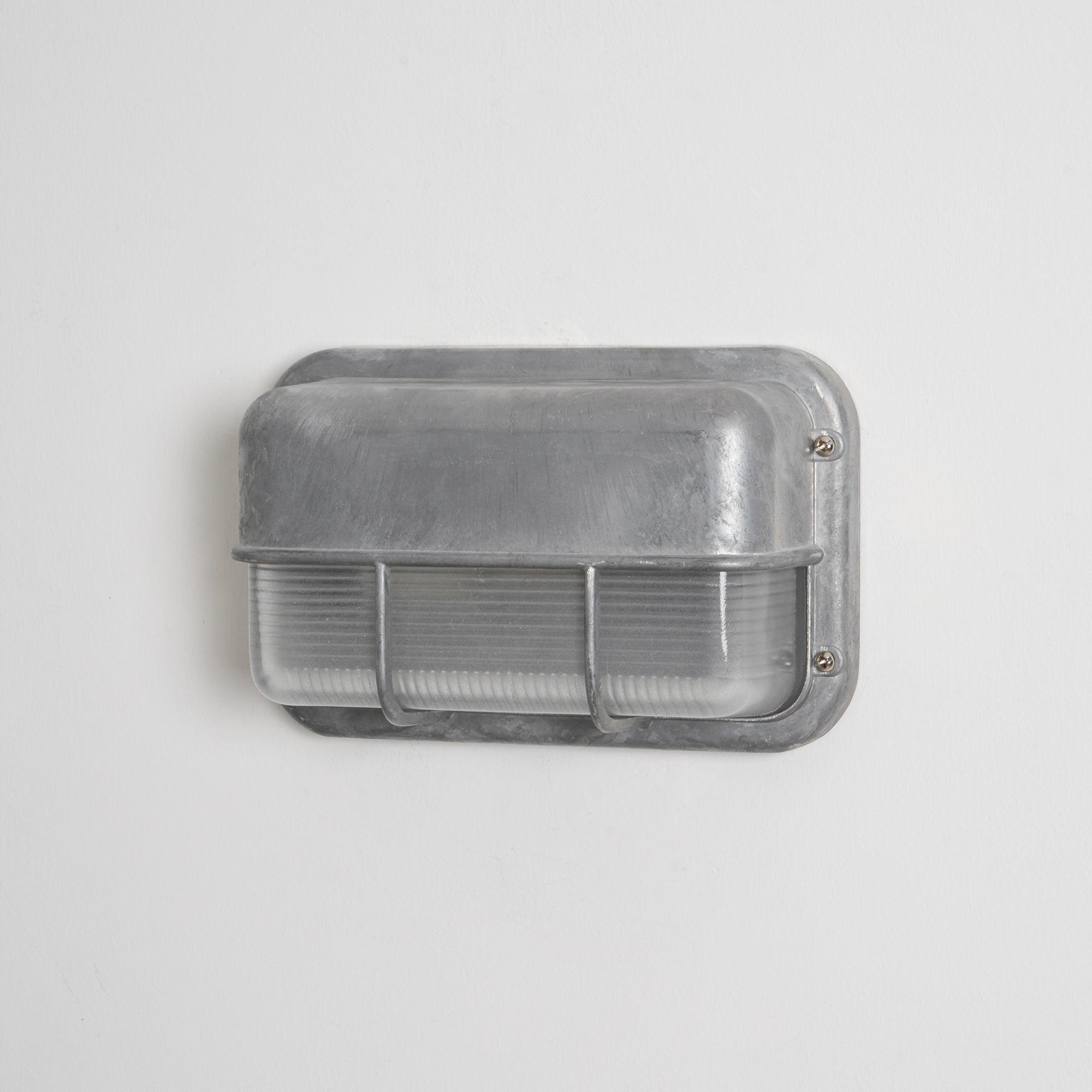 Riova Outdoor Wall Light
