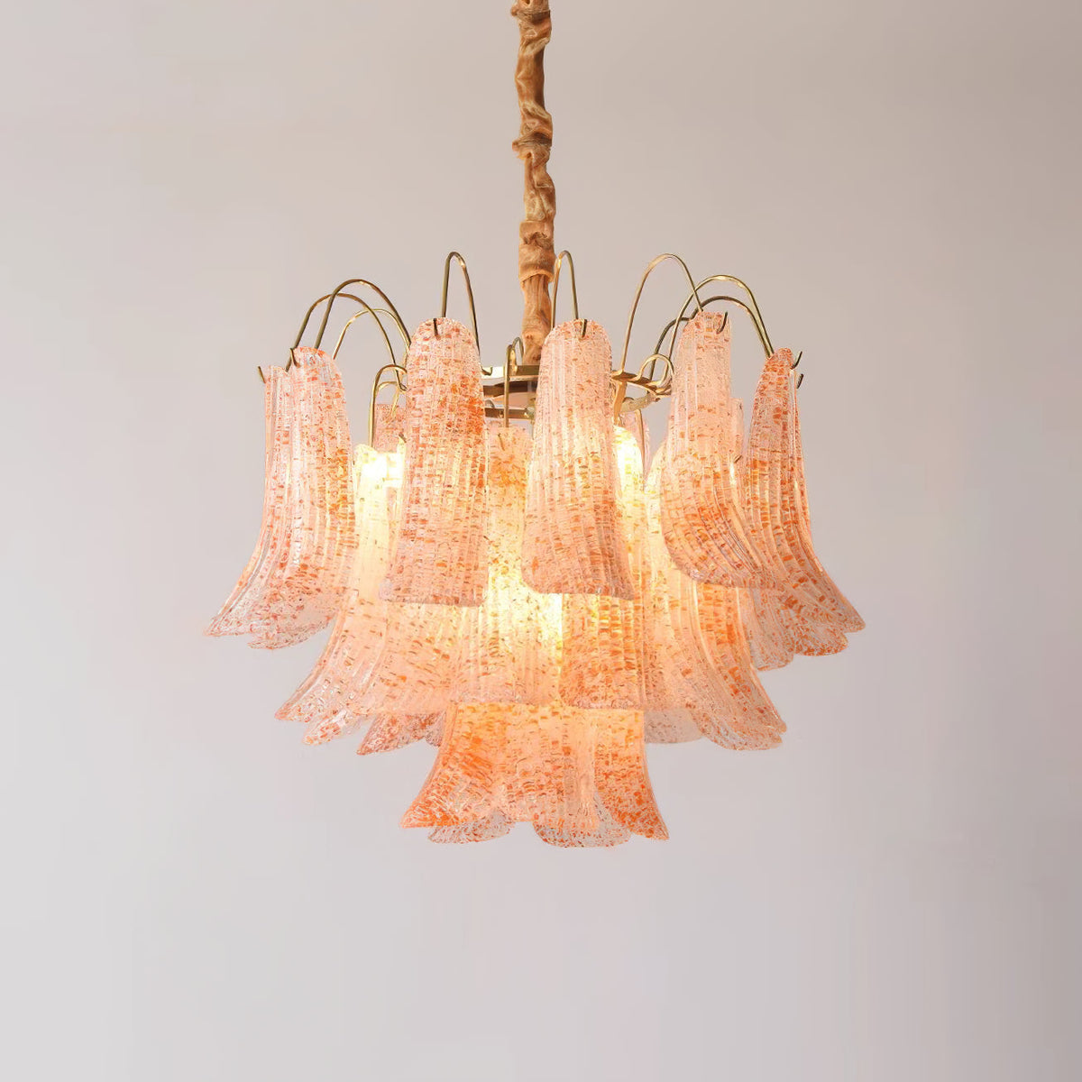 Wynenro Chandelier