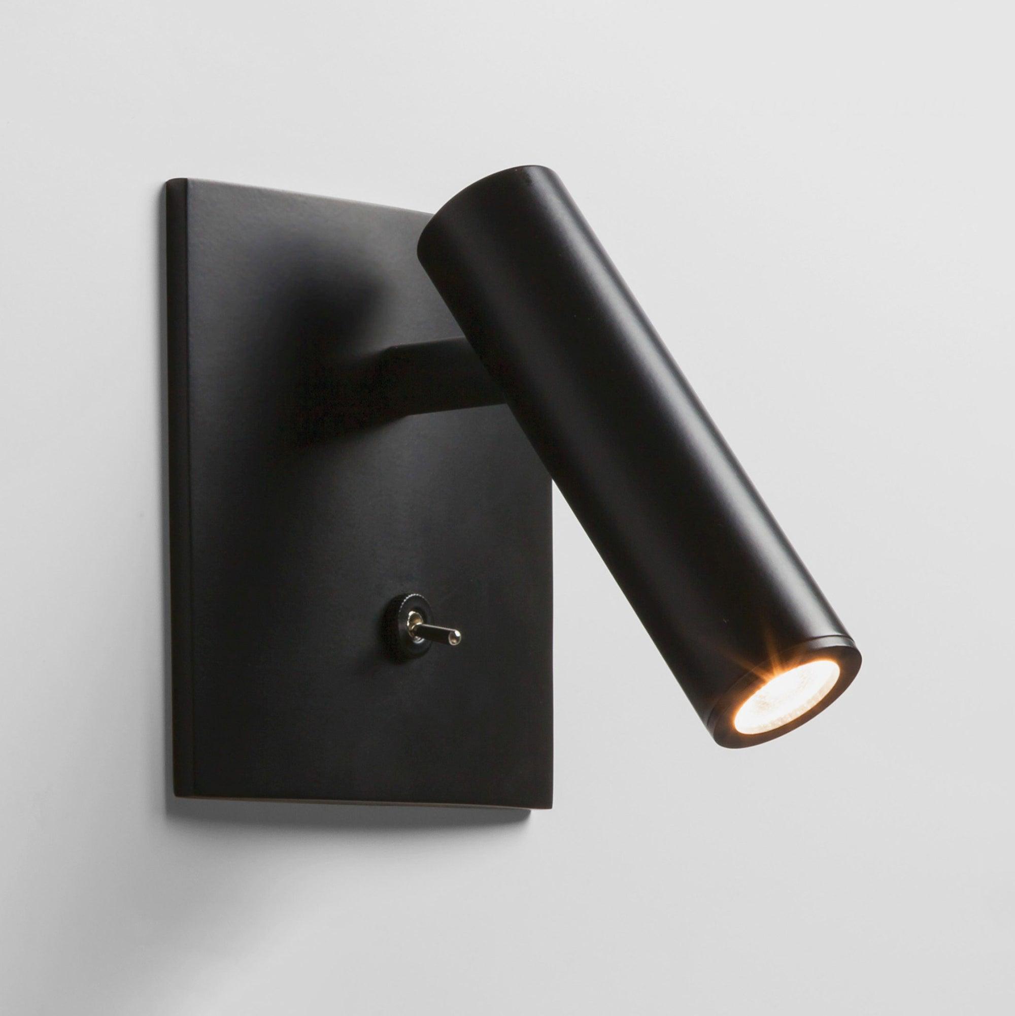 Synona Square Wall Reading Light
