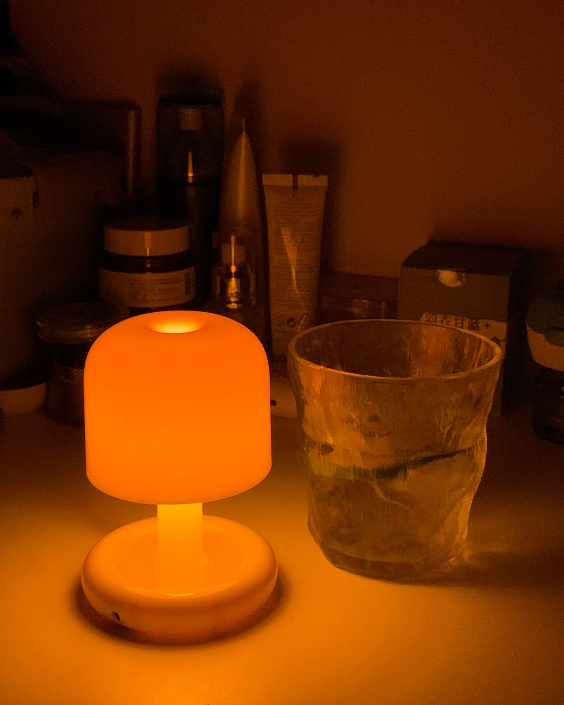 Avia Mushroom Table Lamp
