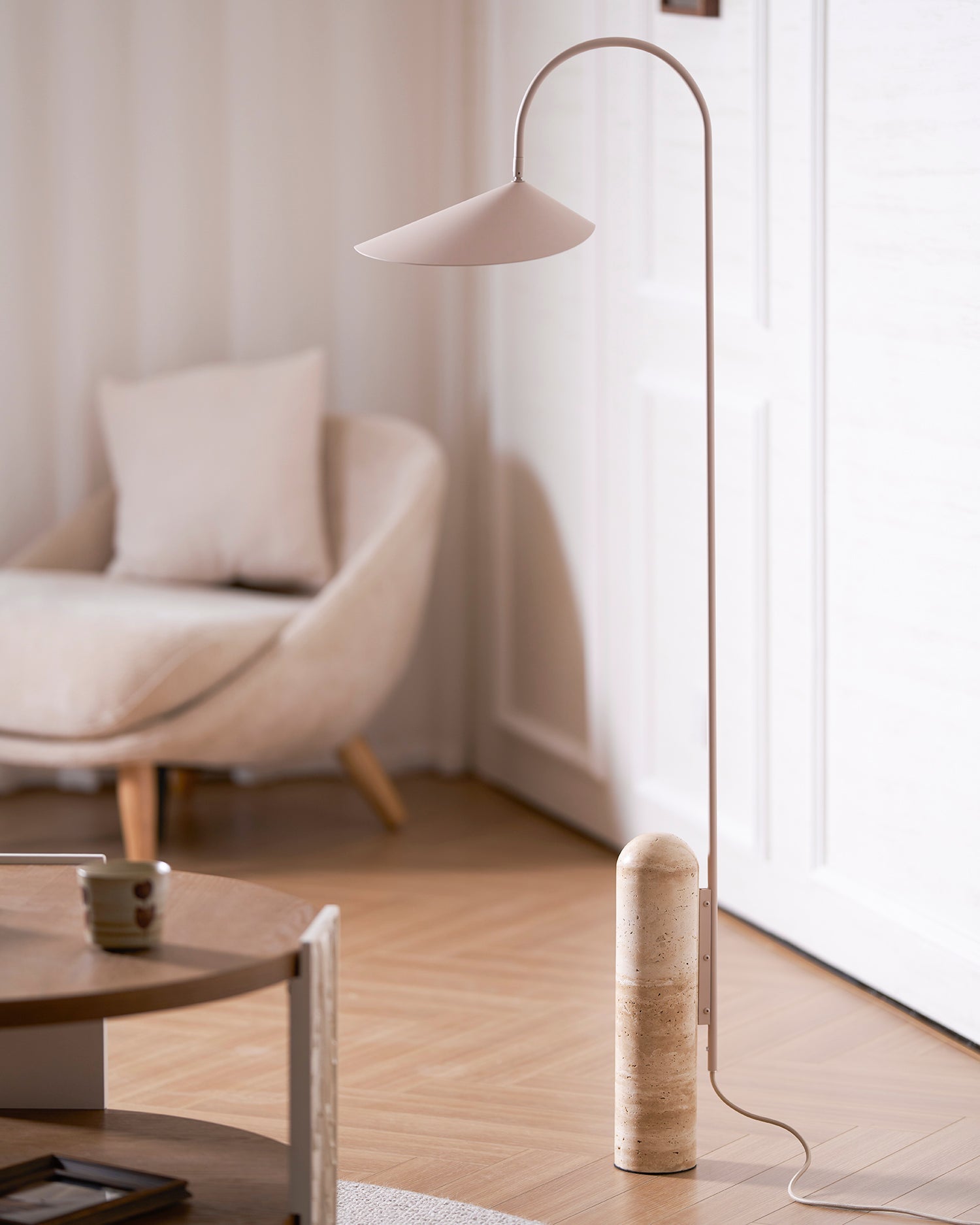 Sageeka Minimalist Floor Lamp
