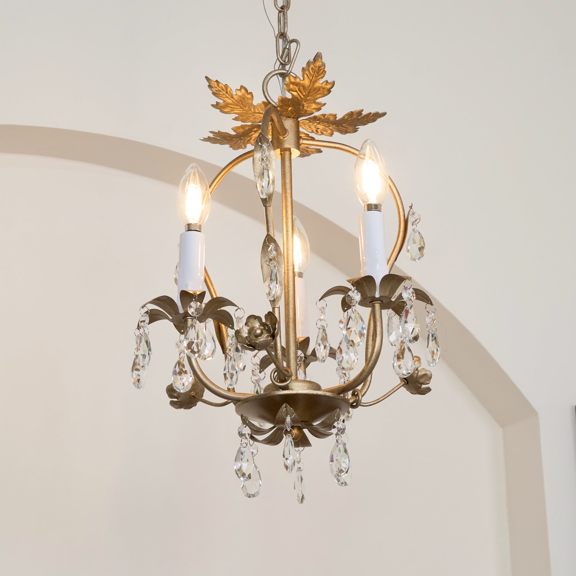 Mavuna Vintage Chandelier