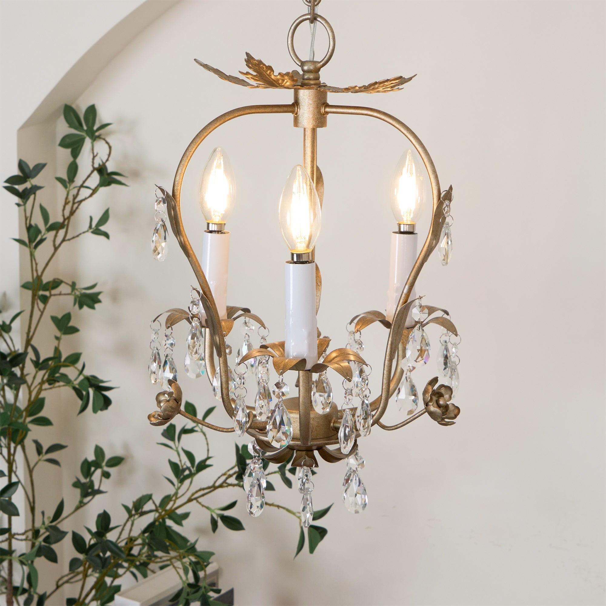 Mavuna Vintage Chandelier