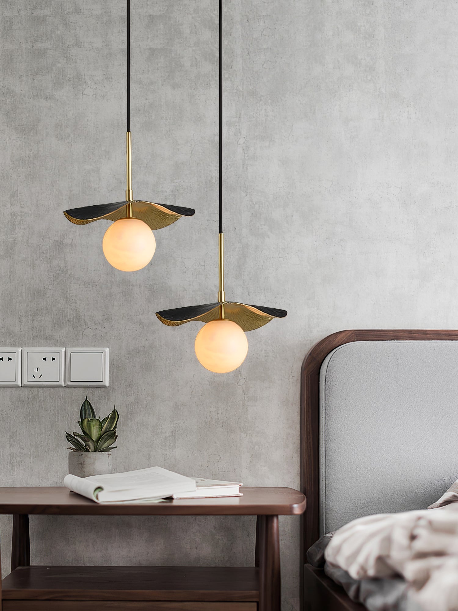 Haleve Pendant Light