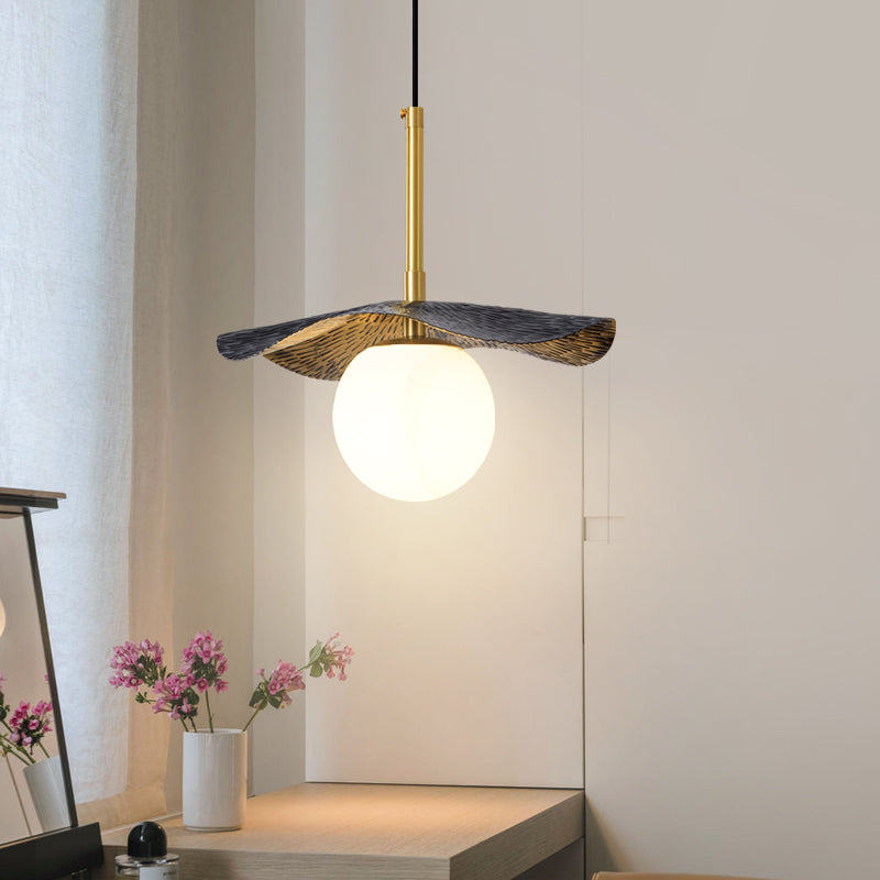 Haleve Pendant Light