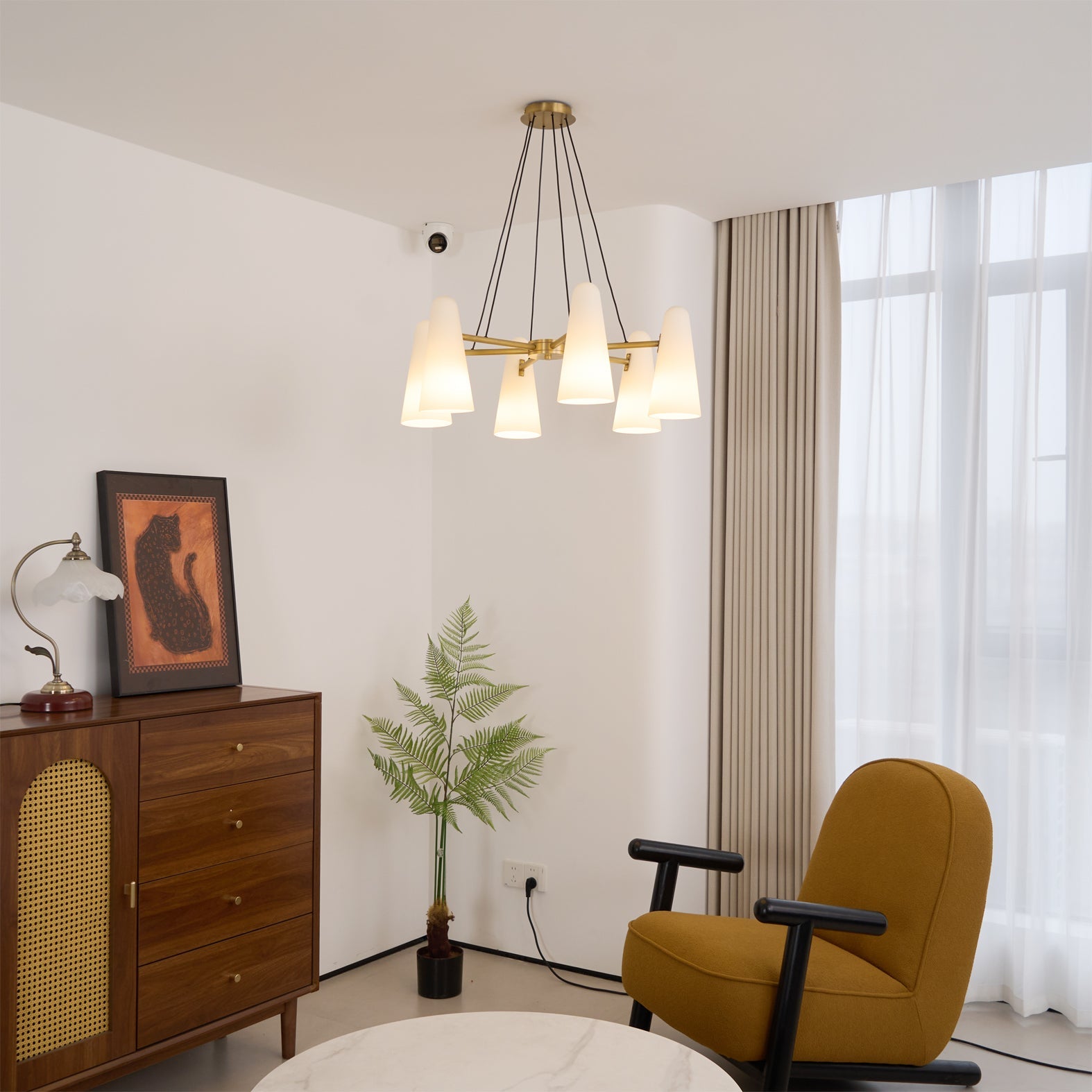 Iyuva Classic Chandelier