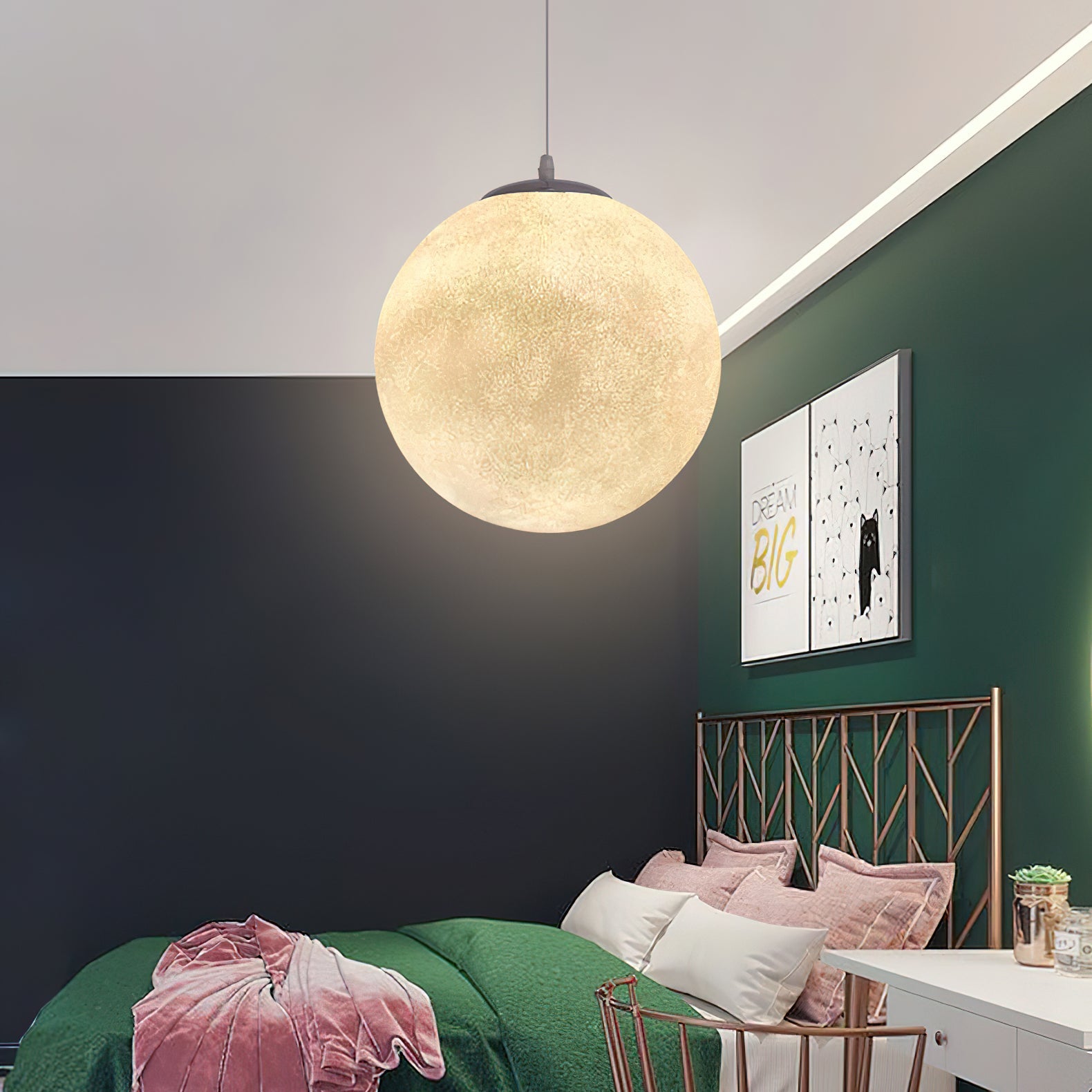 Camu Globe Pendant Light