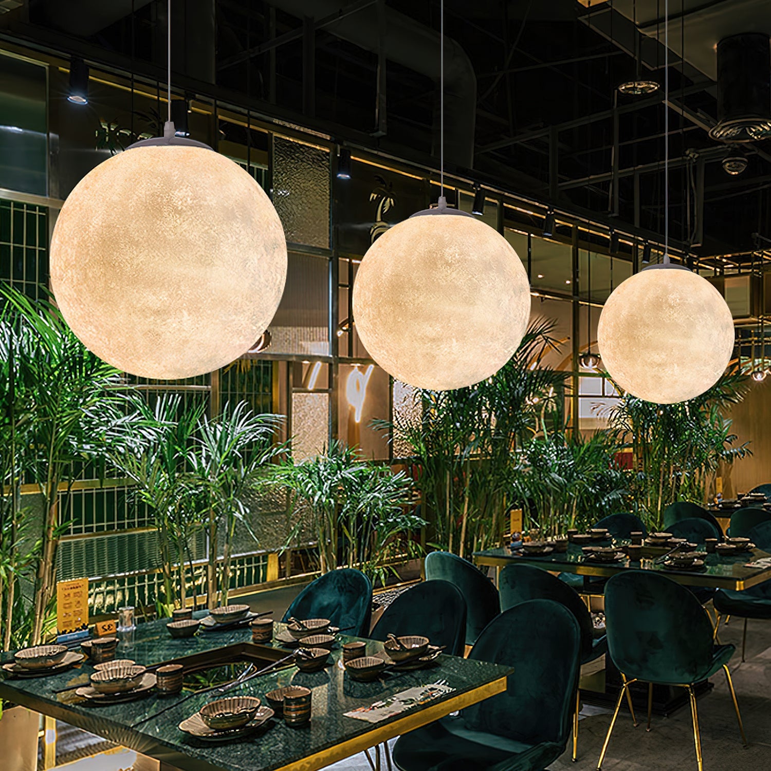 Camu Globe Pendant Light